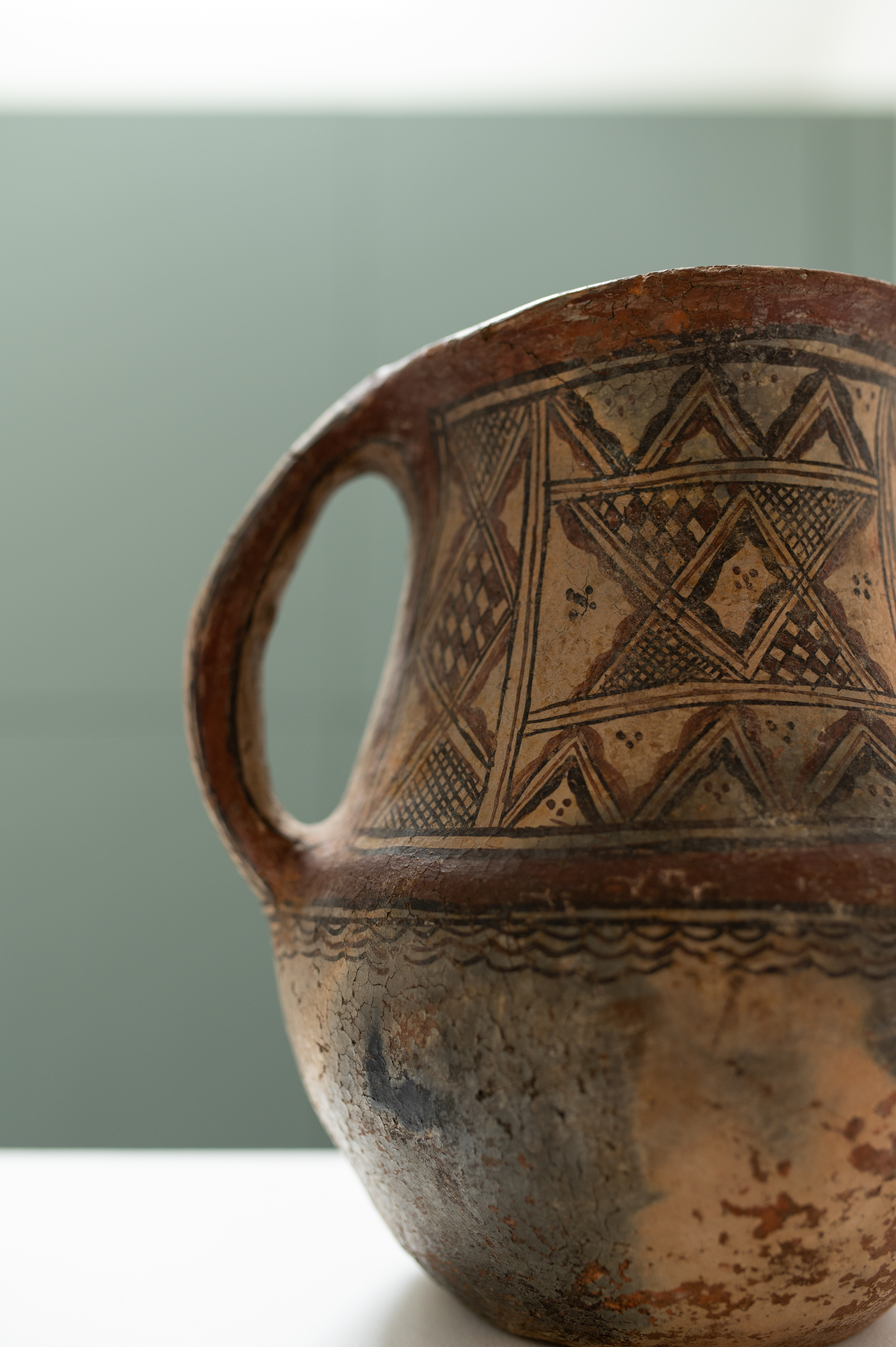 Jarre vintage en terre cuite avec motifs Kabyles - Terracotta Vintage Jar with Kabyle Patterns