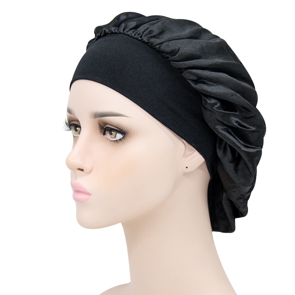 Bonnet satin noir