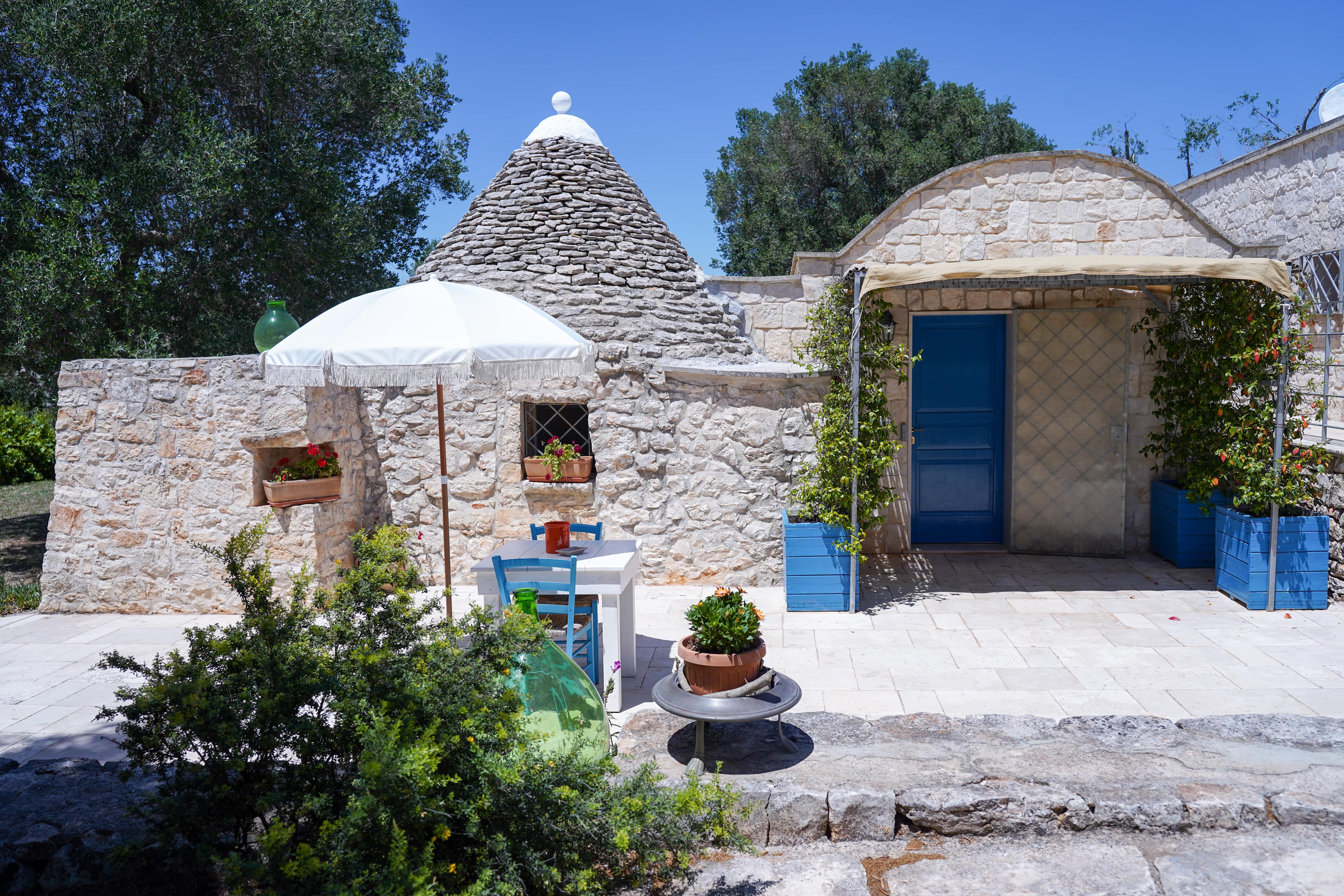 #20 Villa con trulli @Ceglie Messapica [Domas]