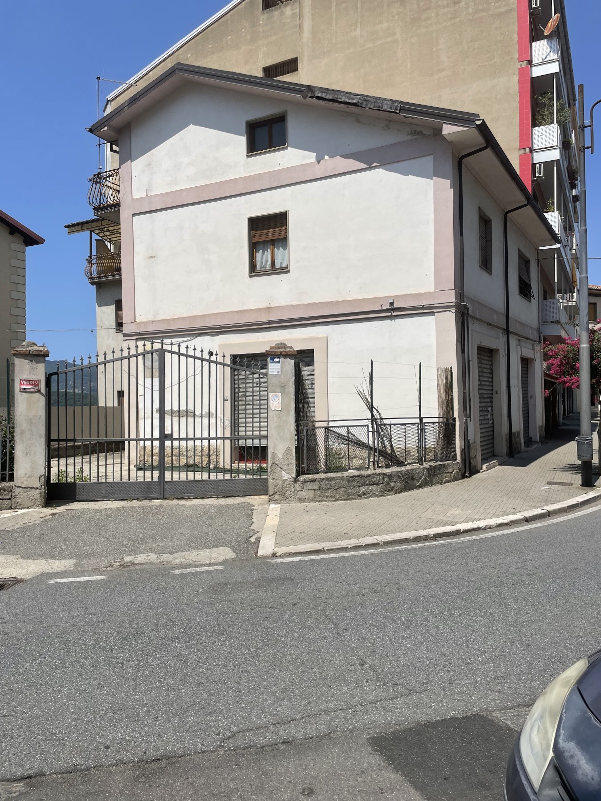 #32 Edificio @Rogliano [Privado]