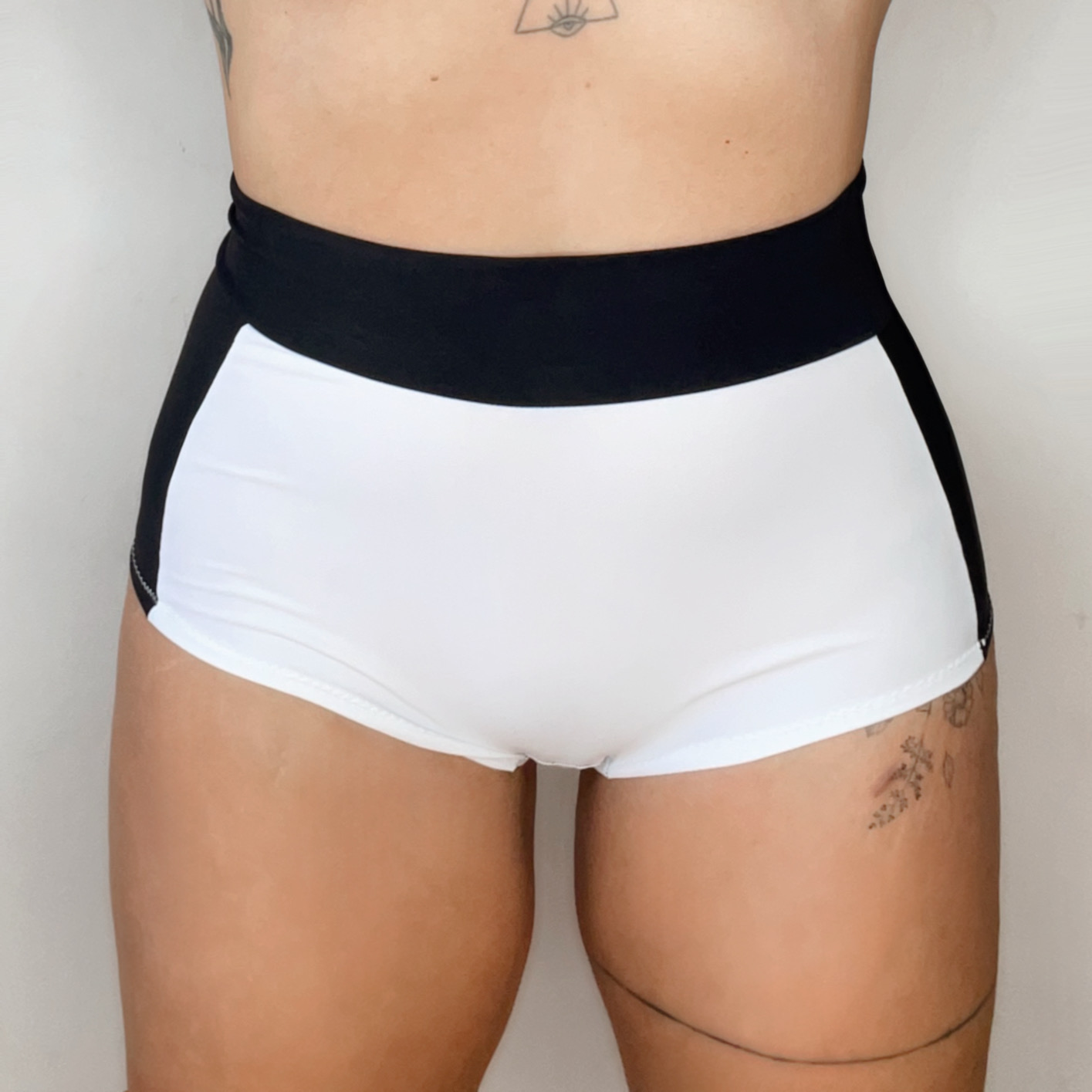 Short W&B (Más colores)