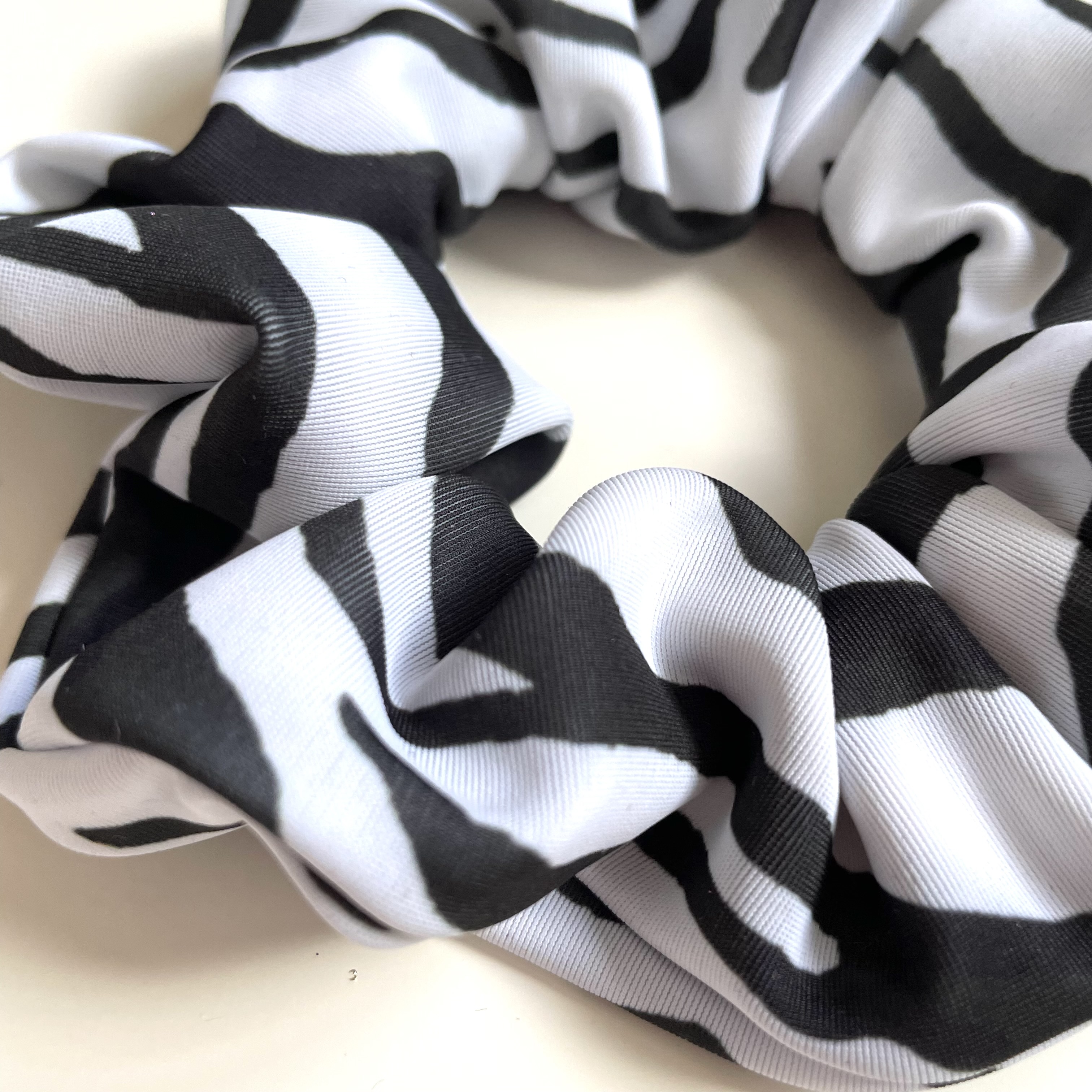 Scrunchie Zebra