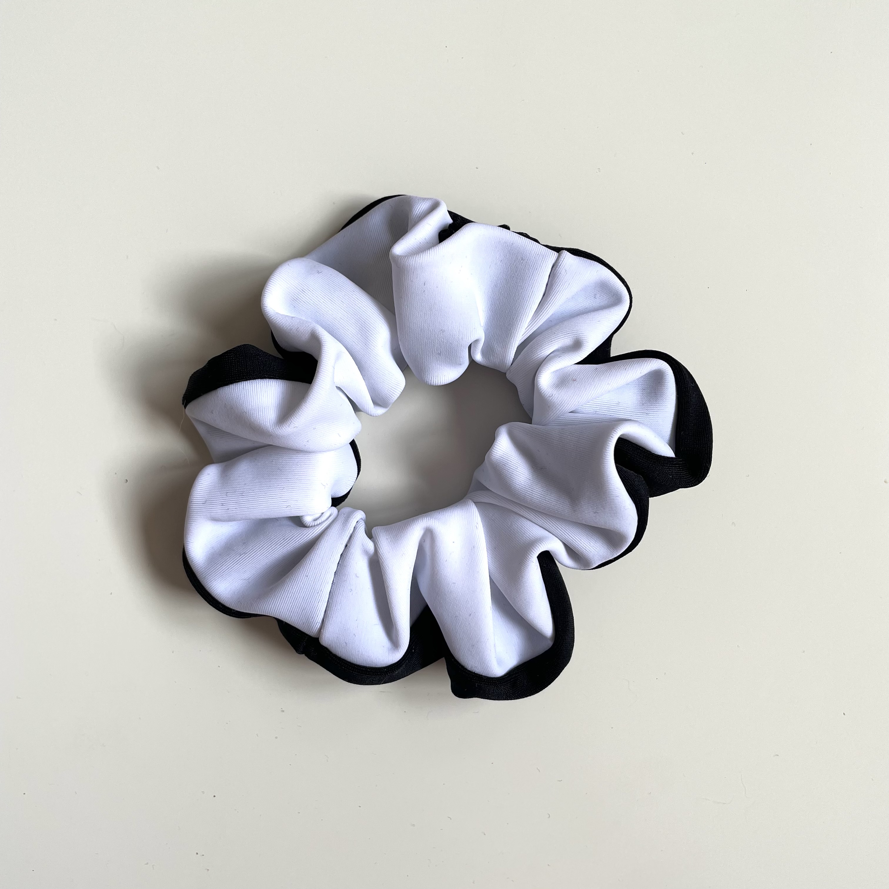 Scrunchie B&W