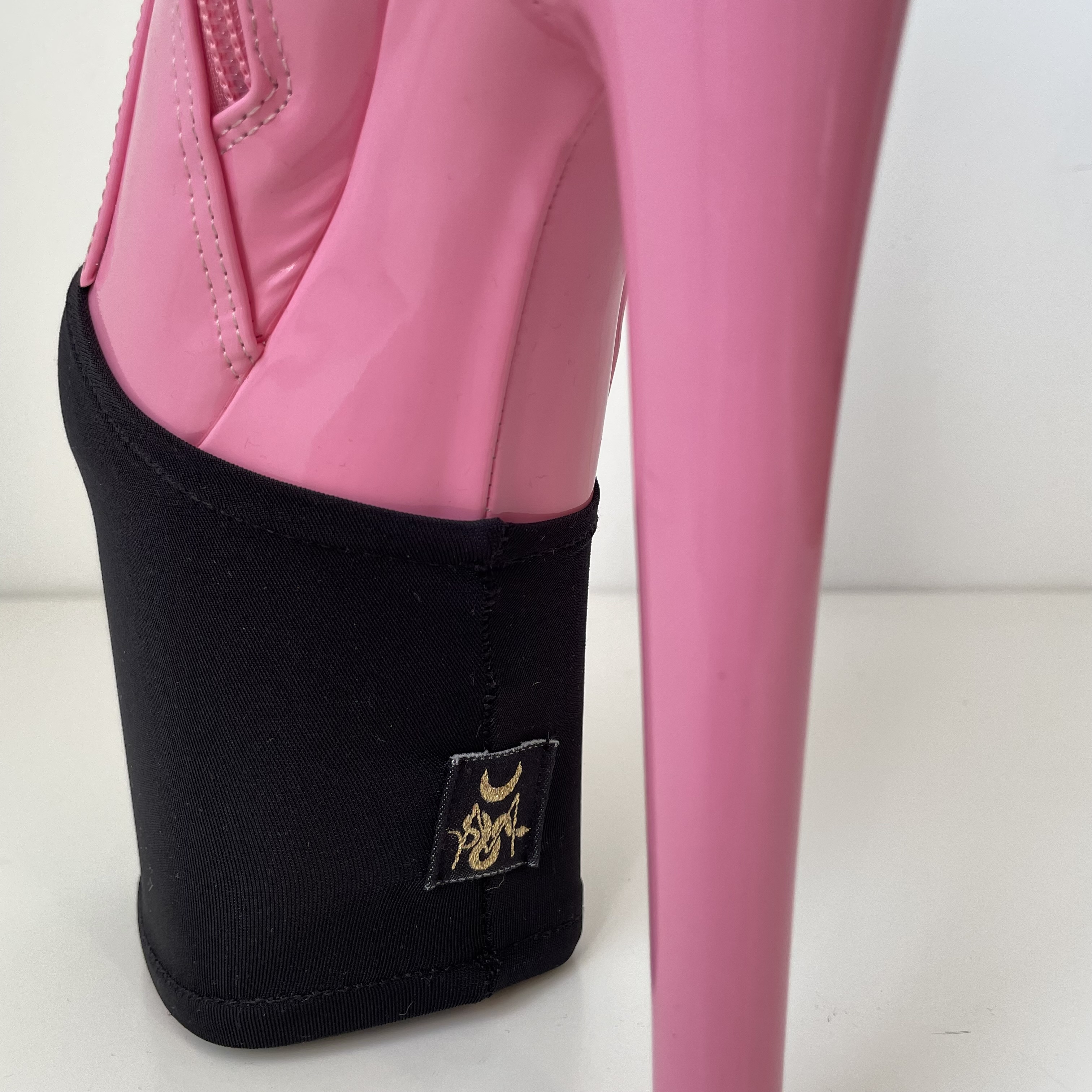 Protector Heels
