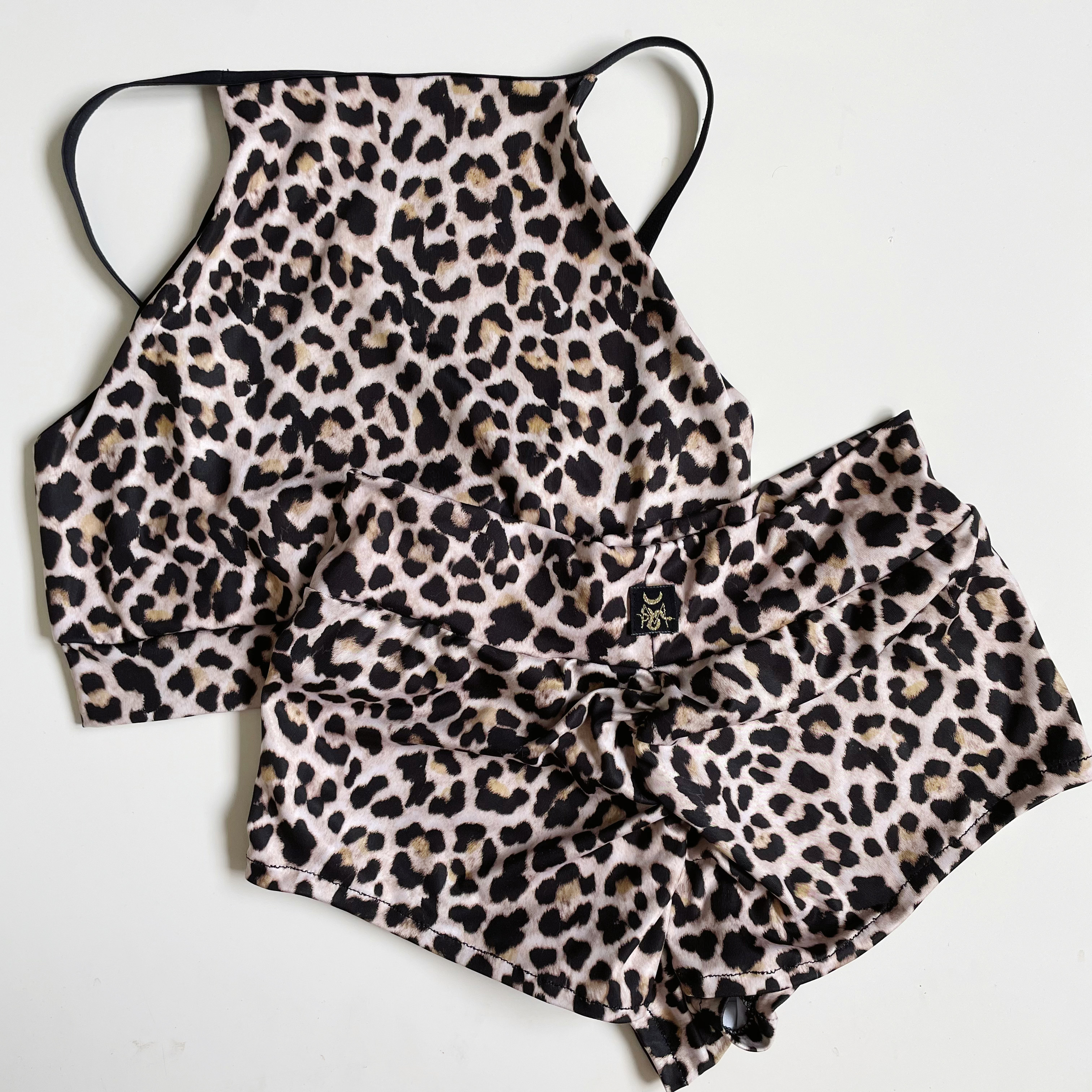 Short Leopardo 