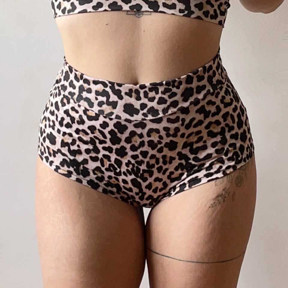 Short Leopardo 