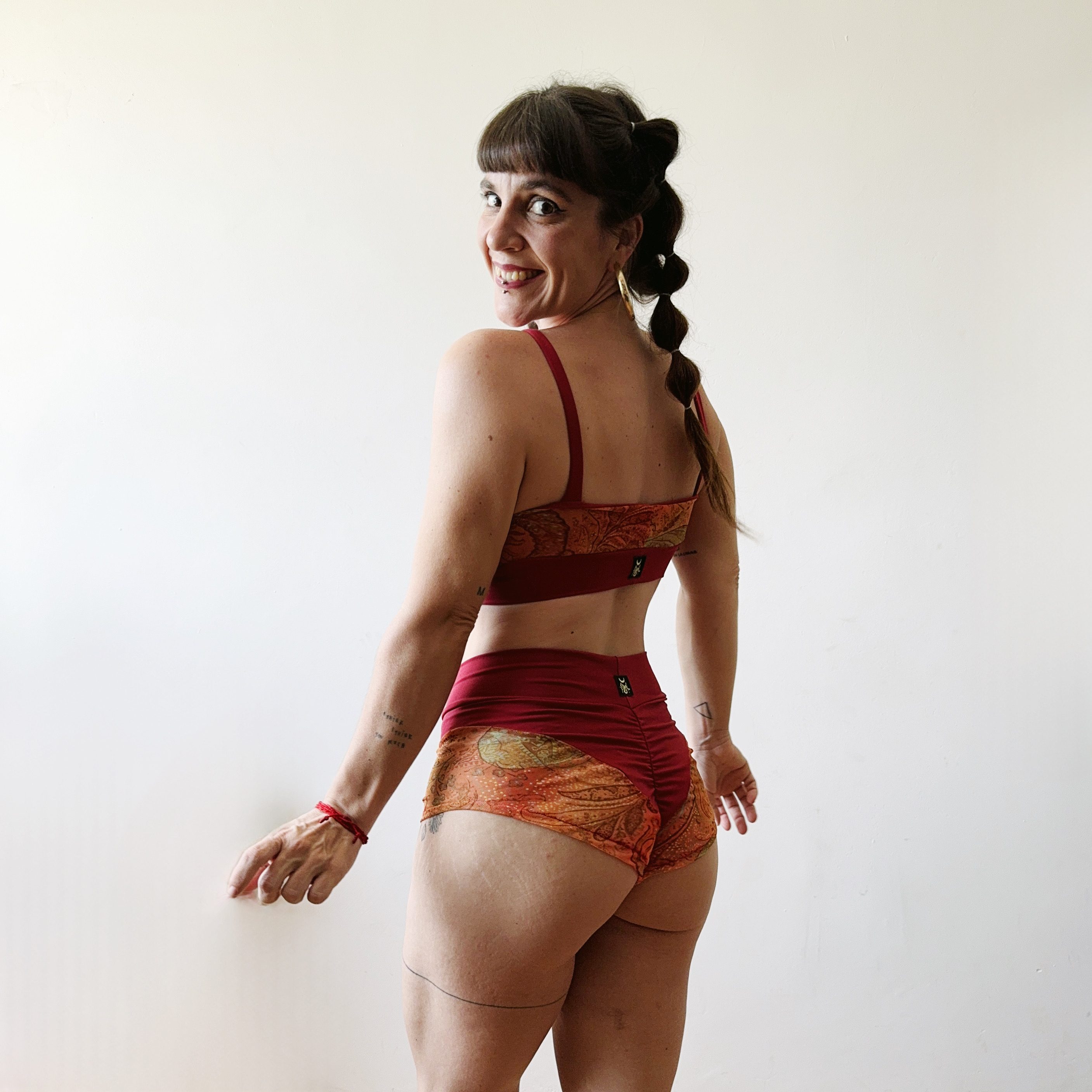 Short Etnia
