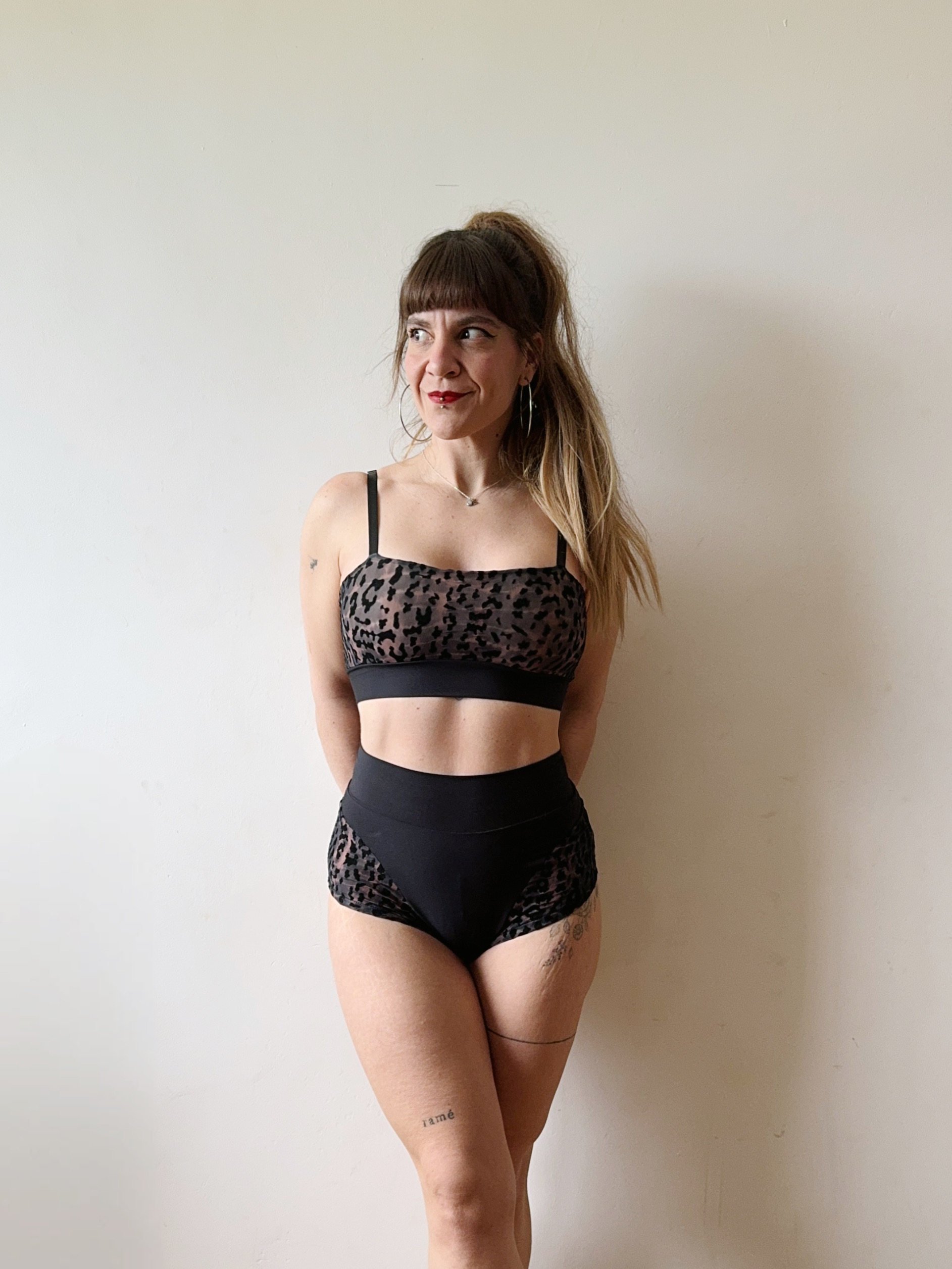 Short Velvet Leopard