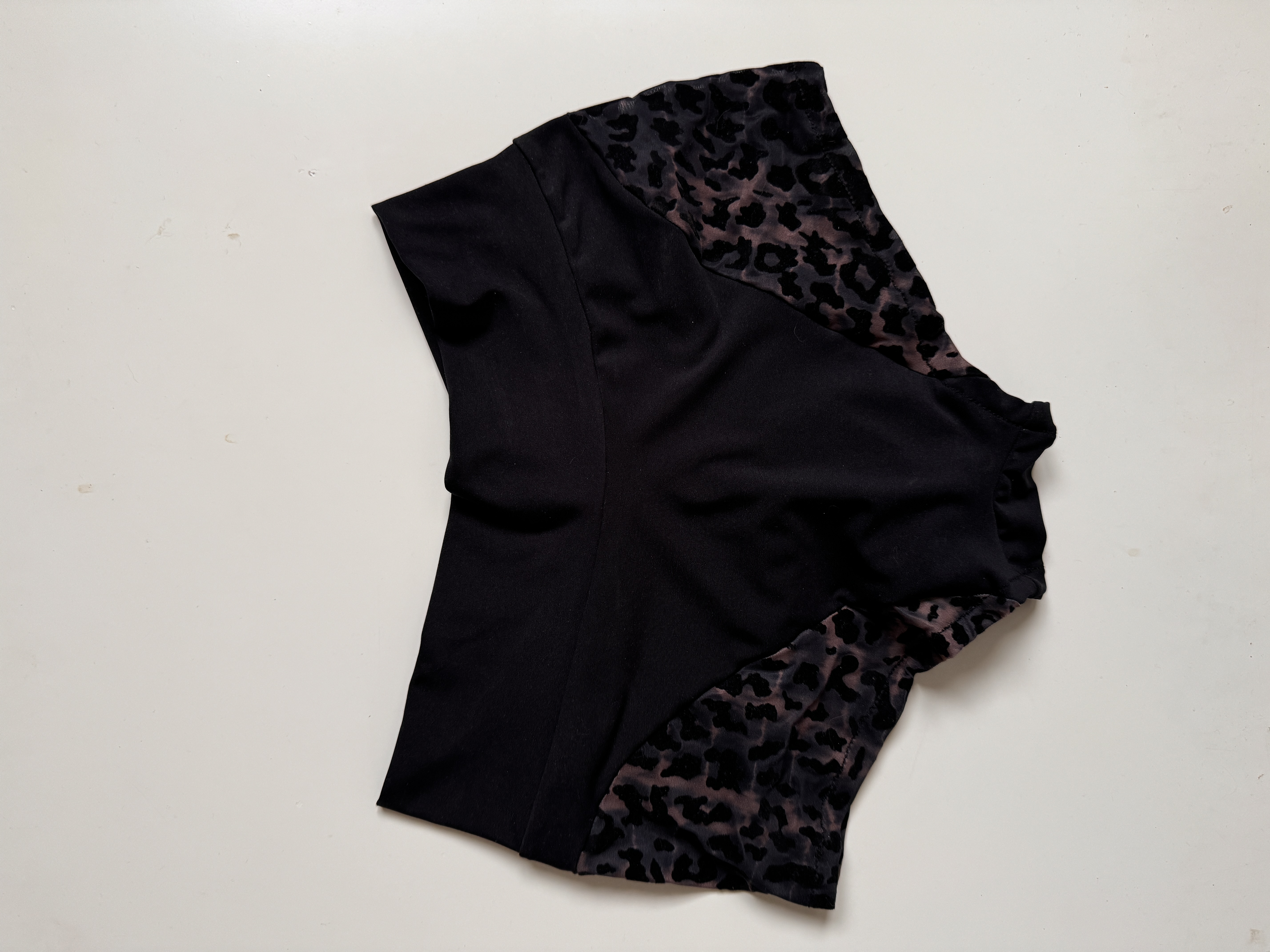 Short Velvet Leopard