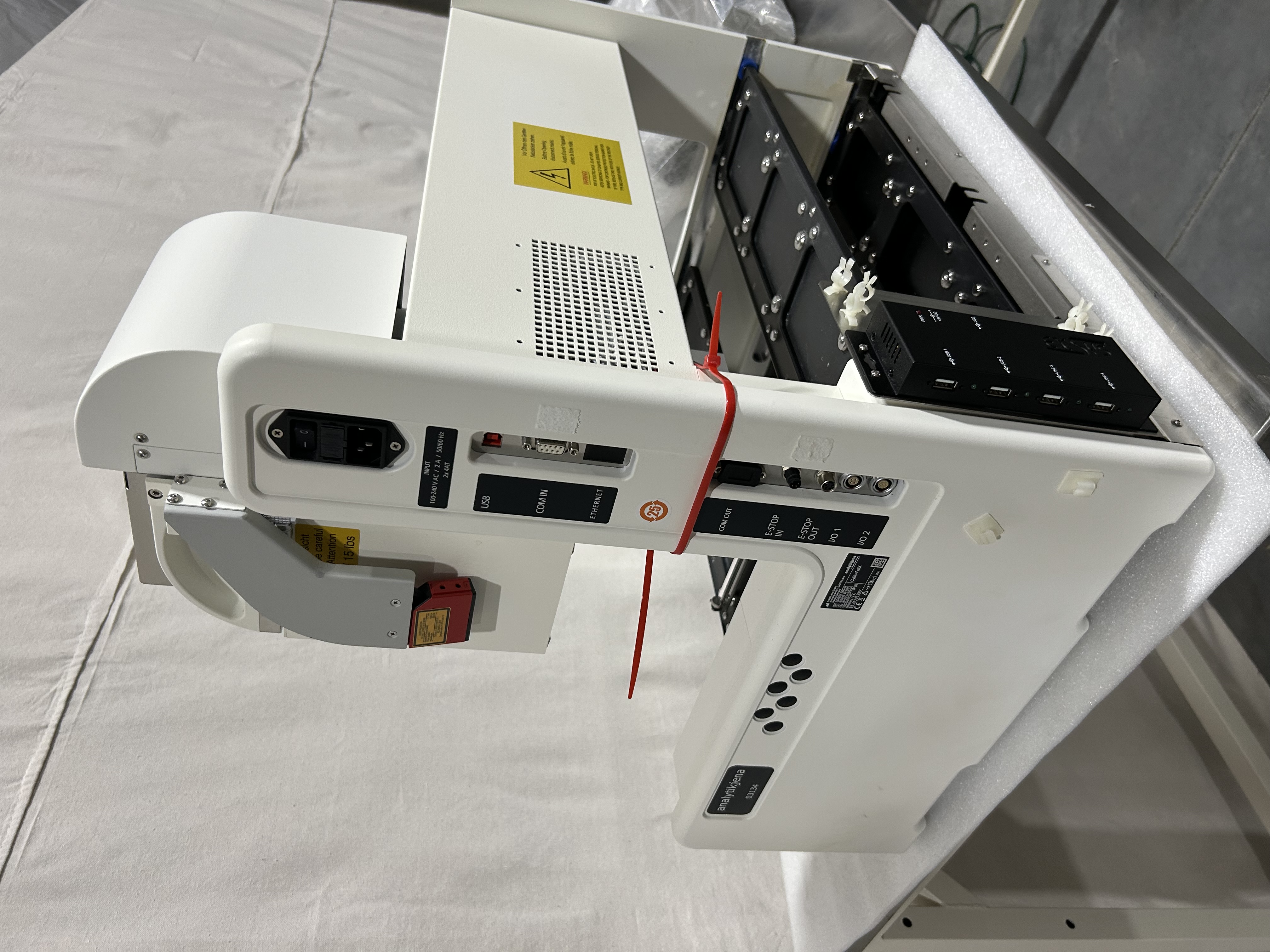 CyBio FeliX Automated Pipette Robot With Head R 96/1000ul and 96/60ul