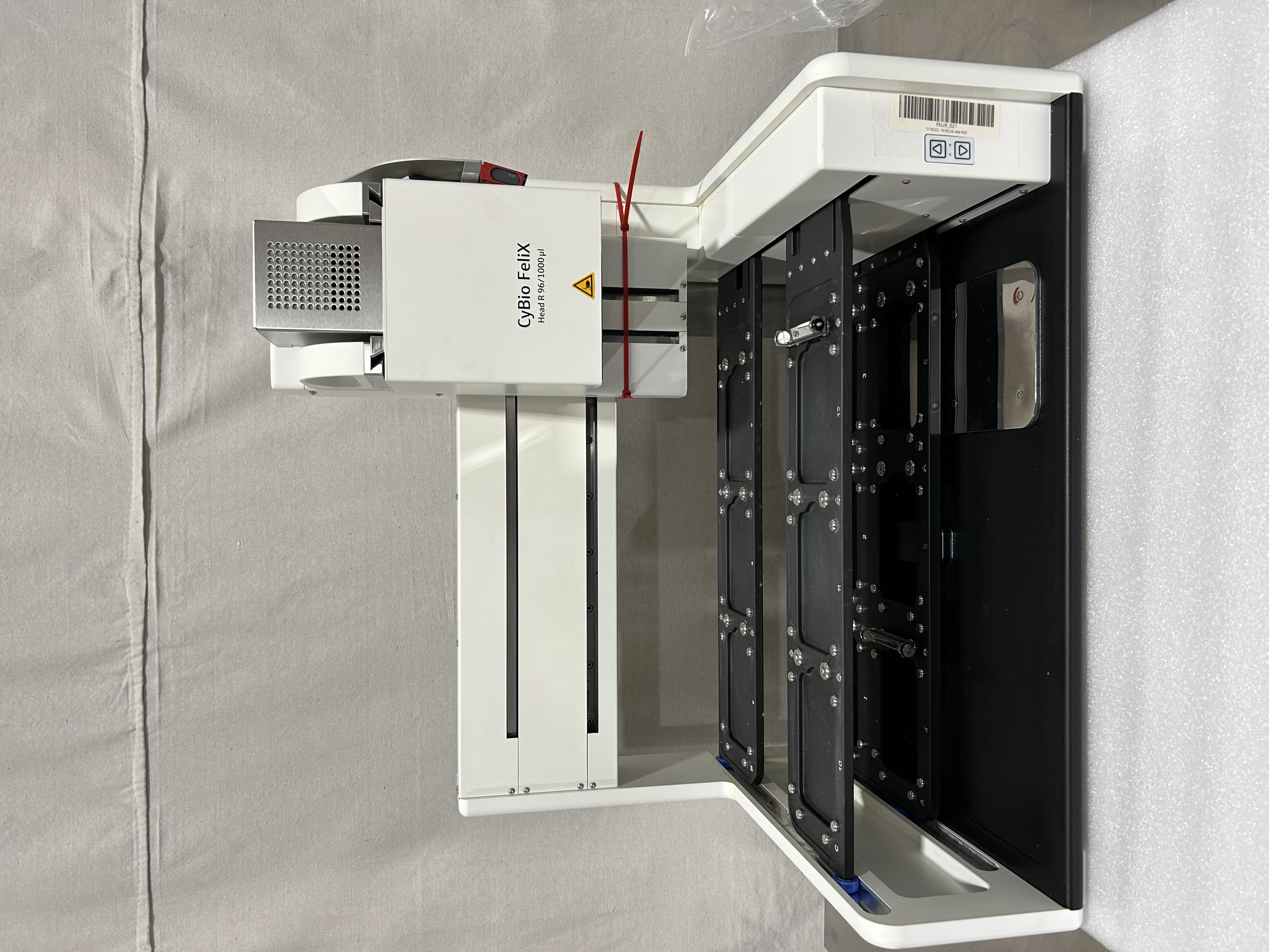 CyBio FeliX Automated Pipette Robot With Head R 96/1000ul and 96/60ul