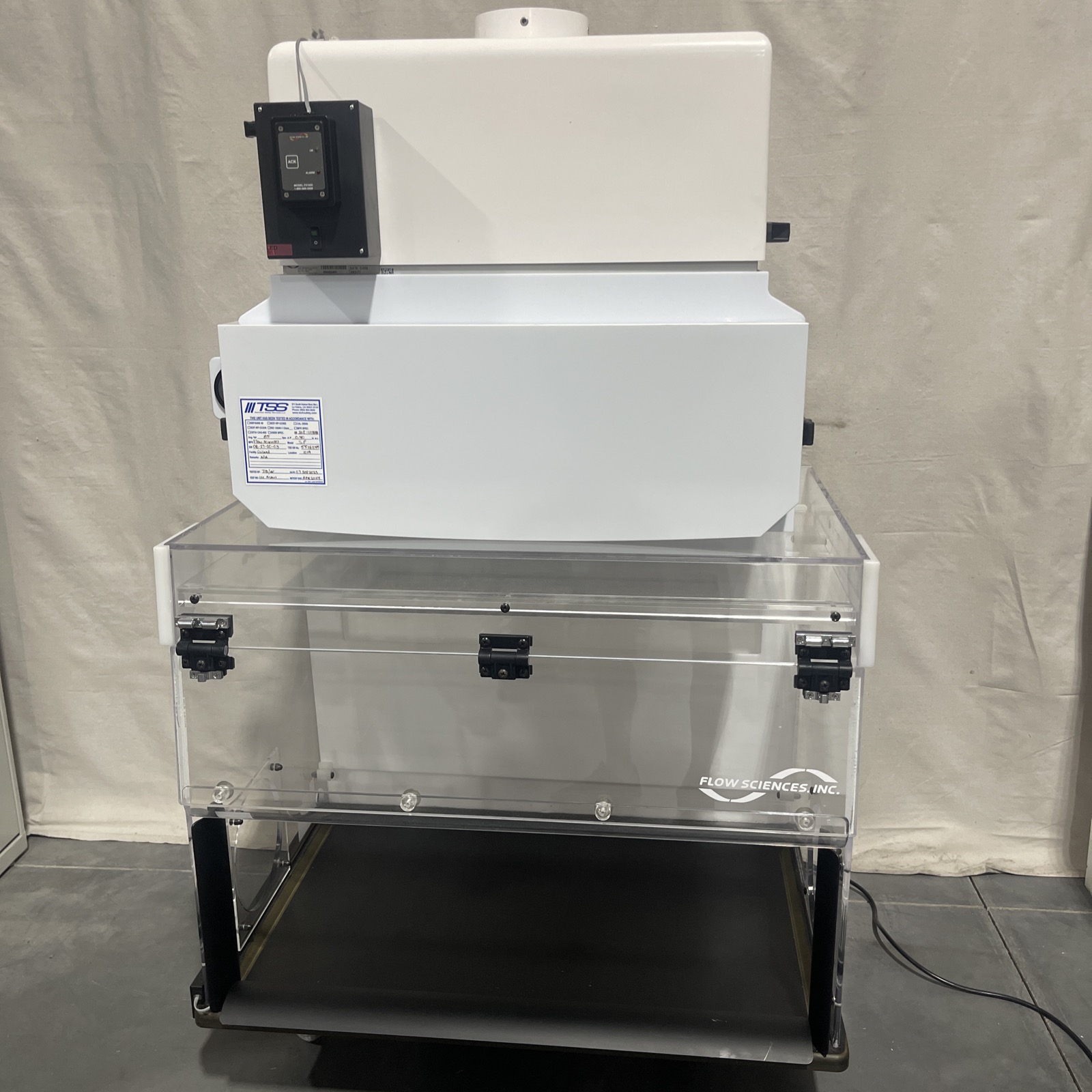 FLOW SCIENCES 36" BIBO MDL. ETA363024ABD FLOW HOOD W/ VBSE HEPA FILTRATION