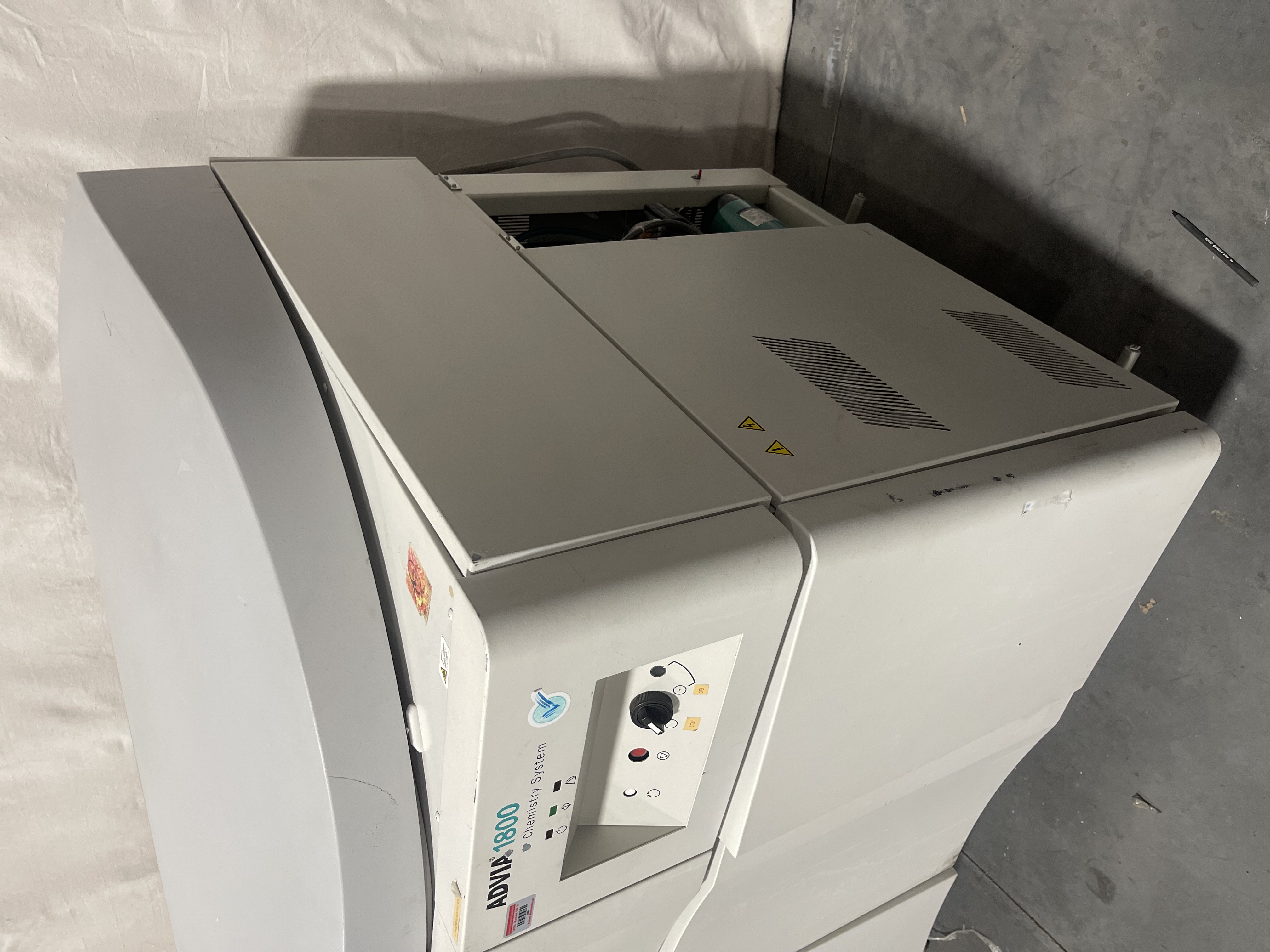 SIEMENS ADIVA 1800 CHEMISTRY SYSTEM