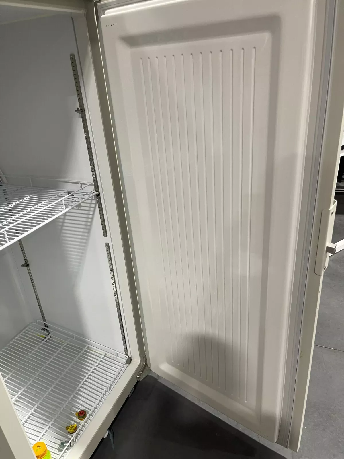 Sanyo Biomedical Freezer Model MDF-U731M