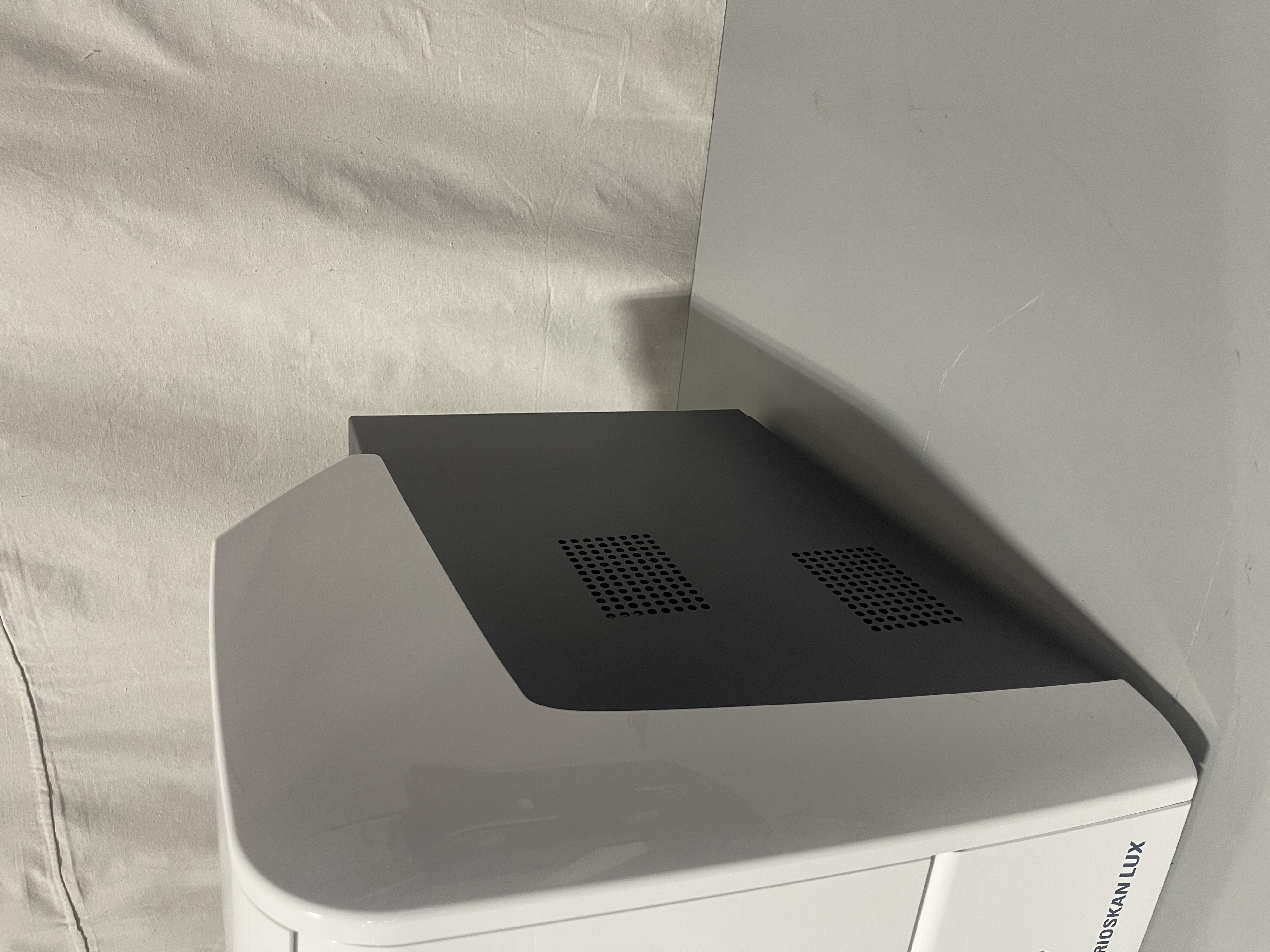 Thermo Scientific varioskan Lux Plate Reader 