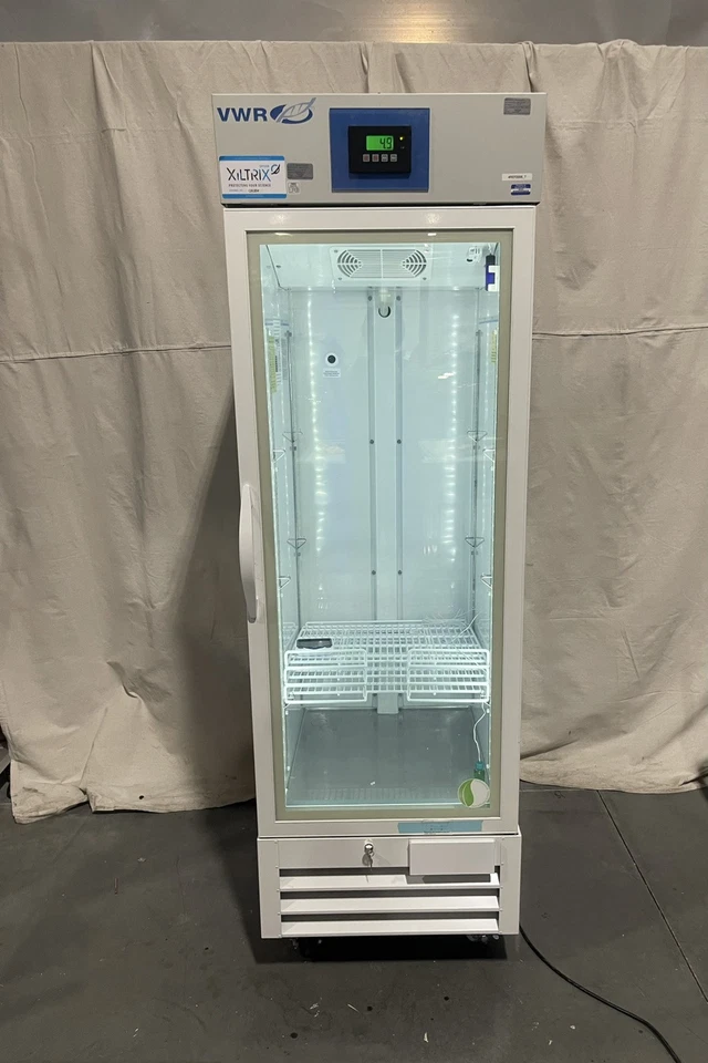 VWR PLUS SERIES GLASS DOOR LABORATORY REFRIGERATOR VWR-HCLP-16