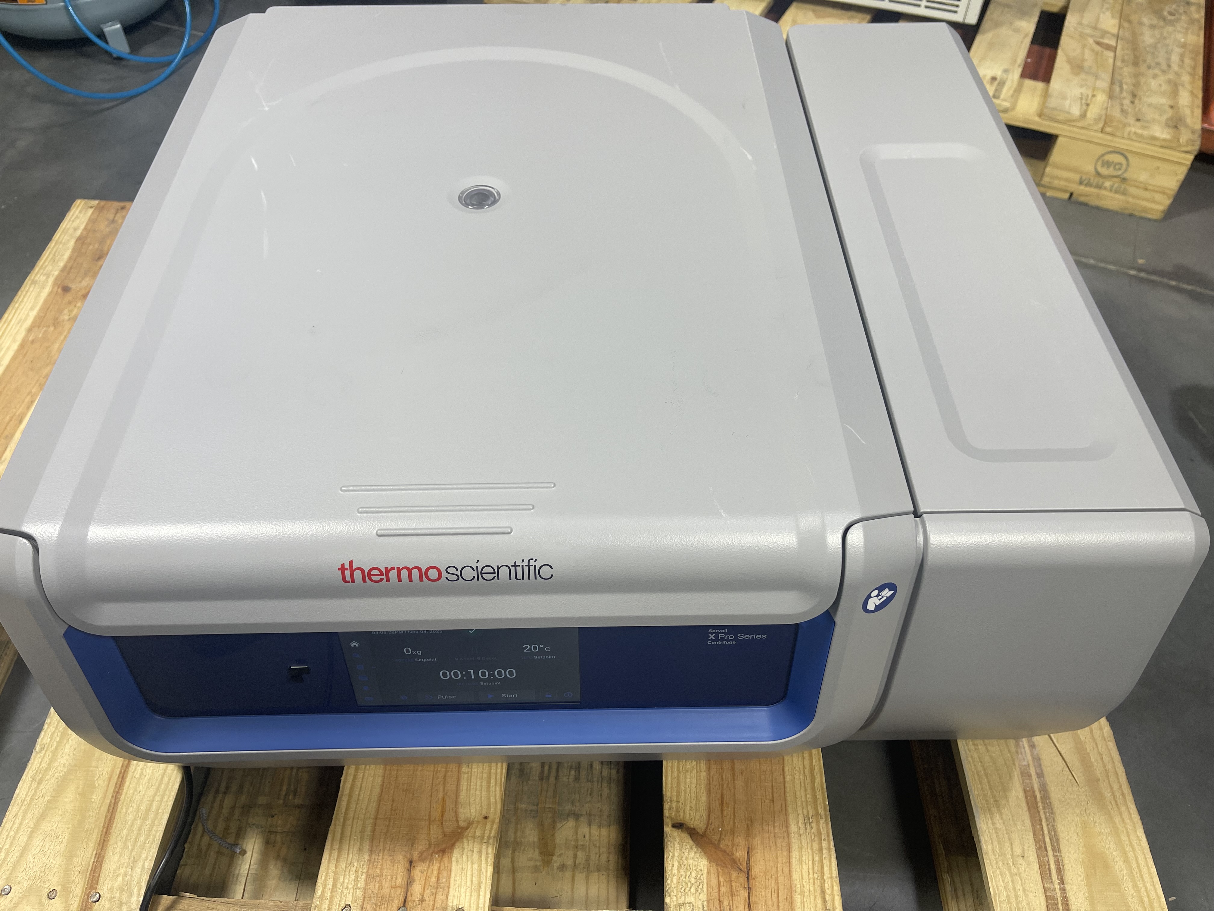 Thermo Fisher Sorvall X4R Pro-MD Refrigerated Centrifuge