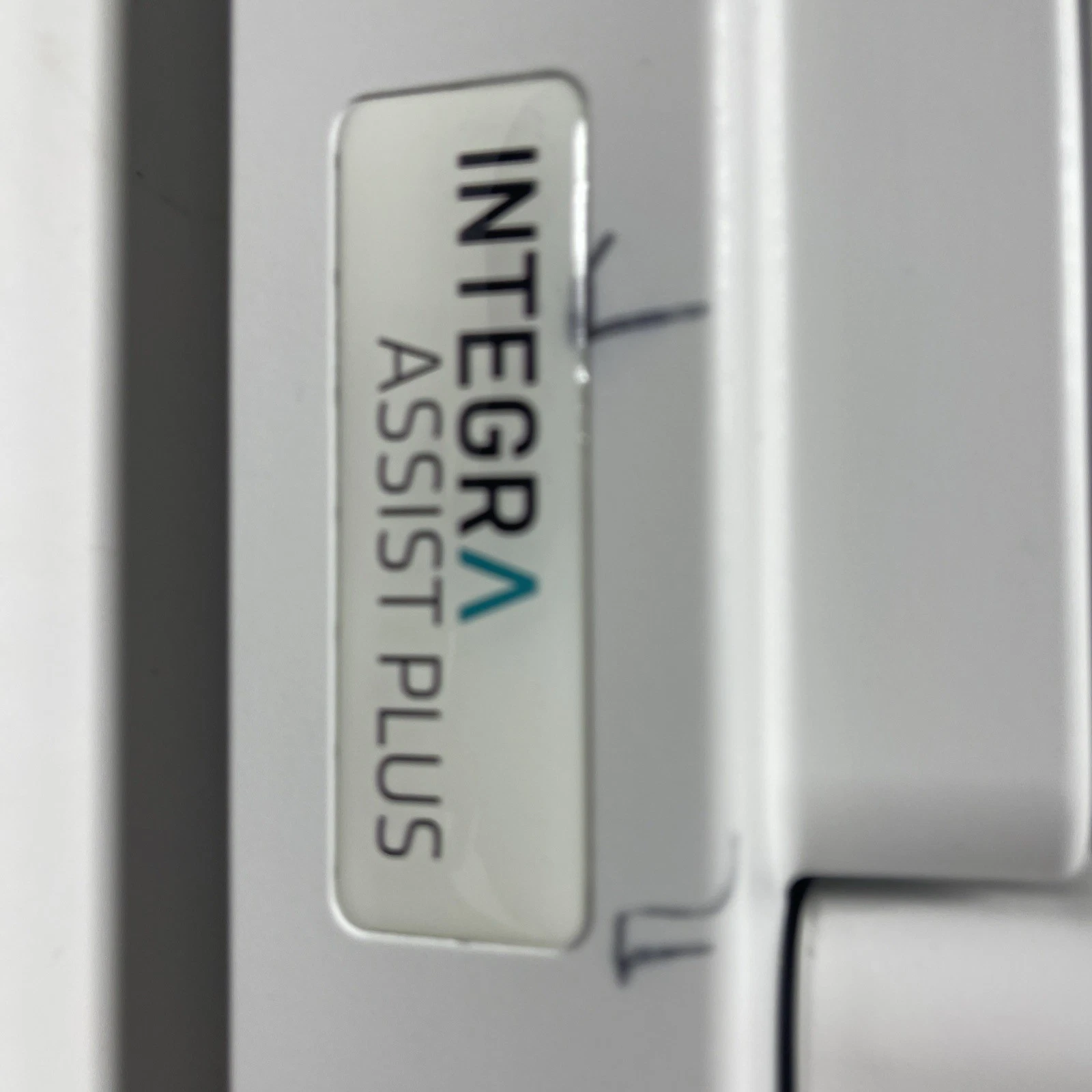 Integra Assist Plus Robot Multichannel Pilettes Liquid Handling System