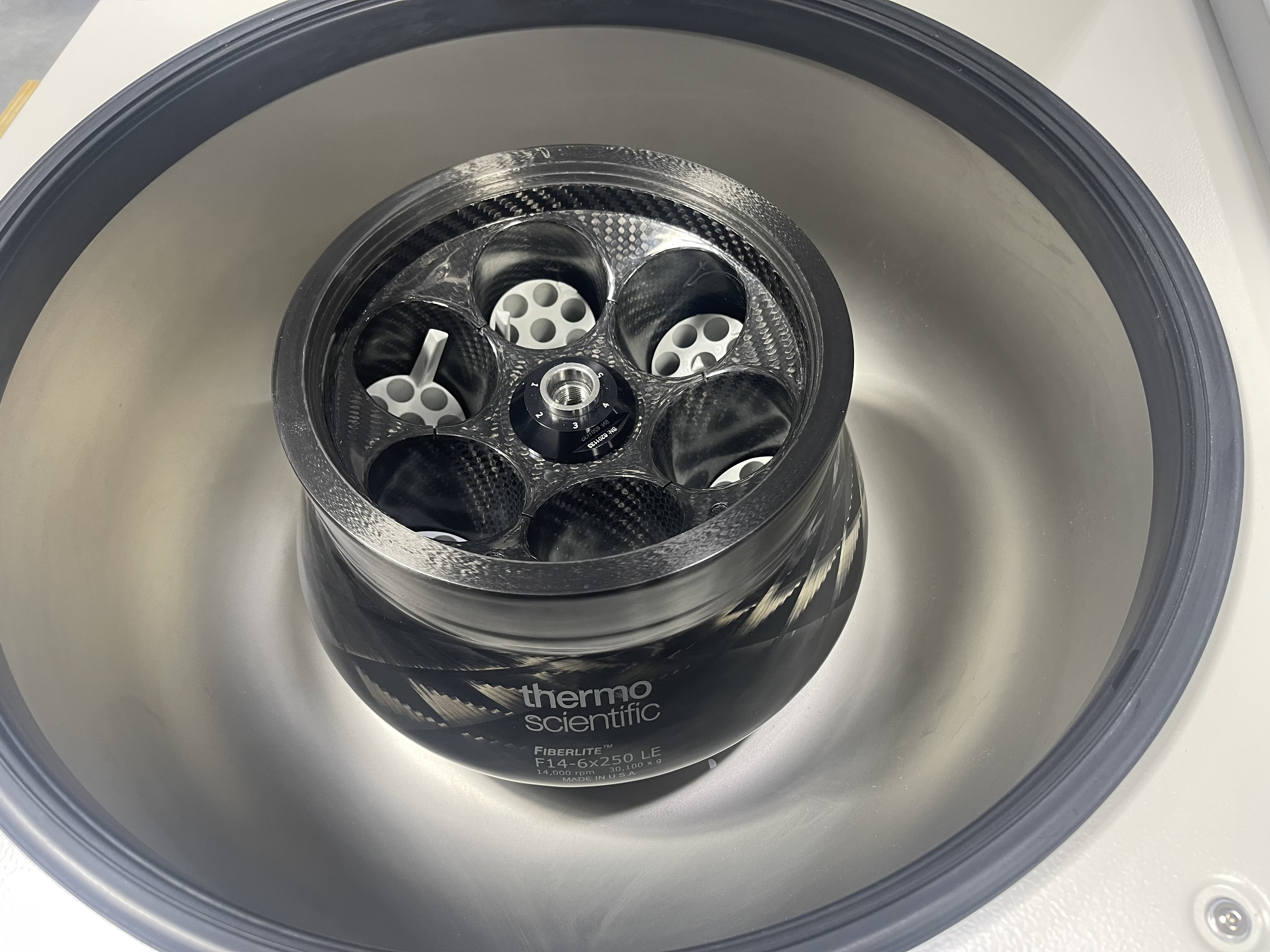 Thermo Fisher Sorvall X4R Pro-MD Refrigerated Centrifuge