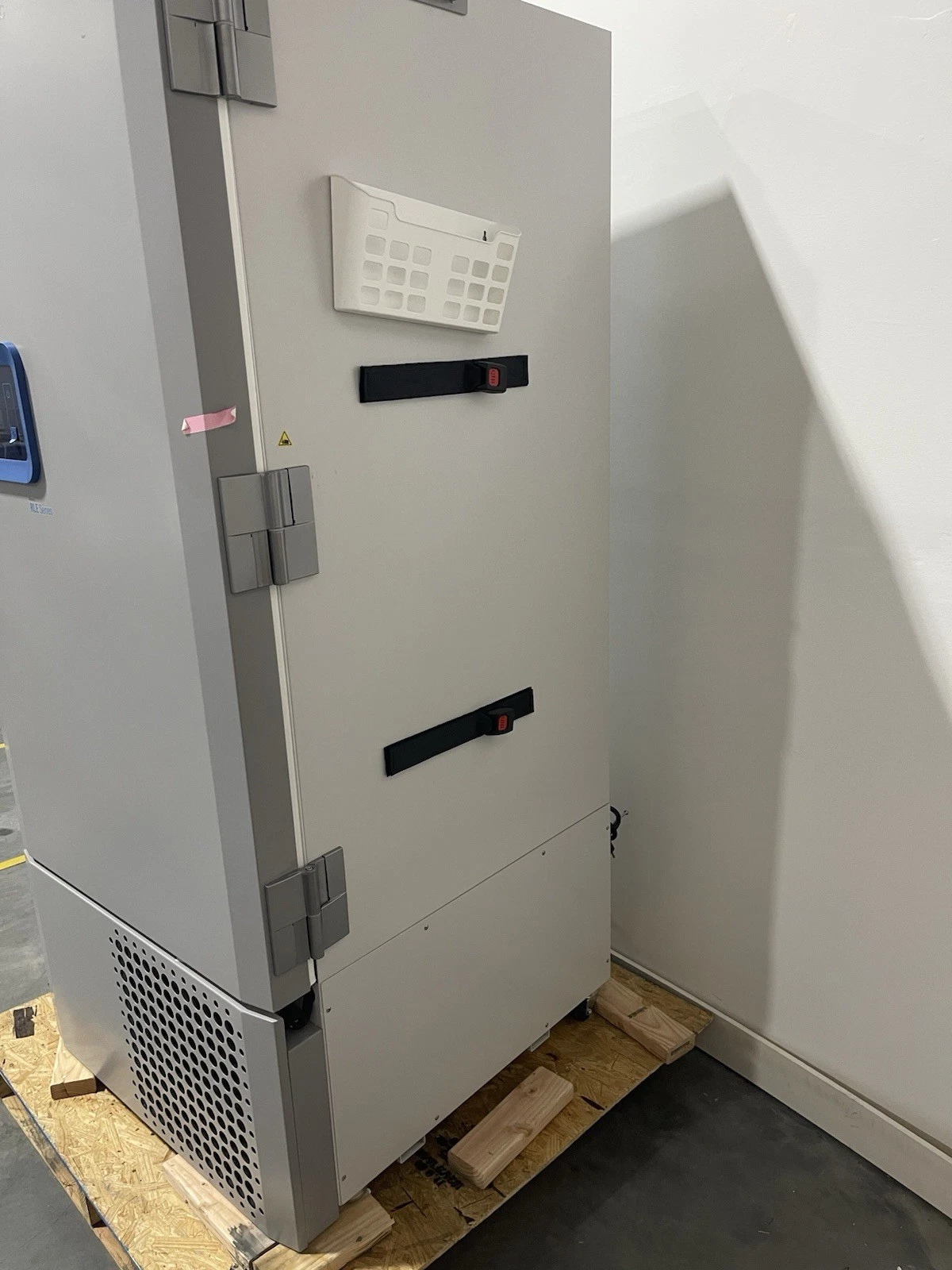 Thermo Scientific RLE Series -80 Freezer RLE50086D