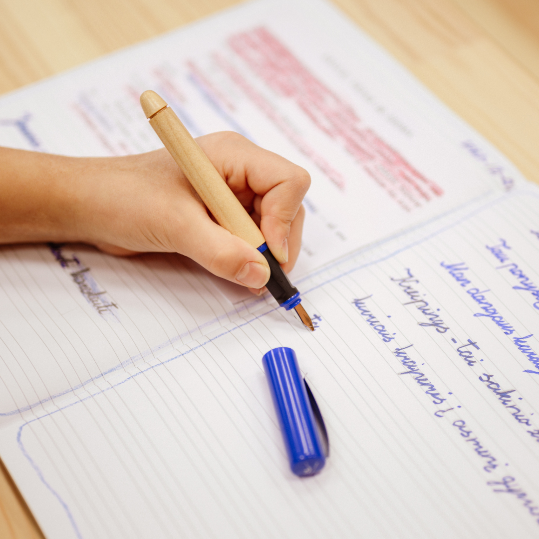 Greenfield plunksnakočio antgalis (siauras arba kaligrafinis)