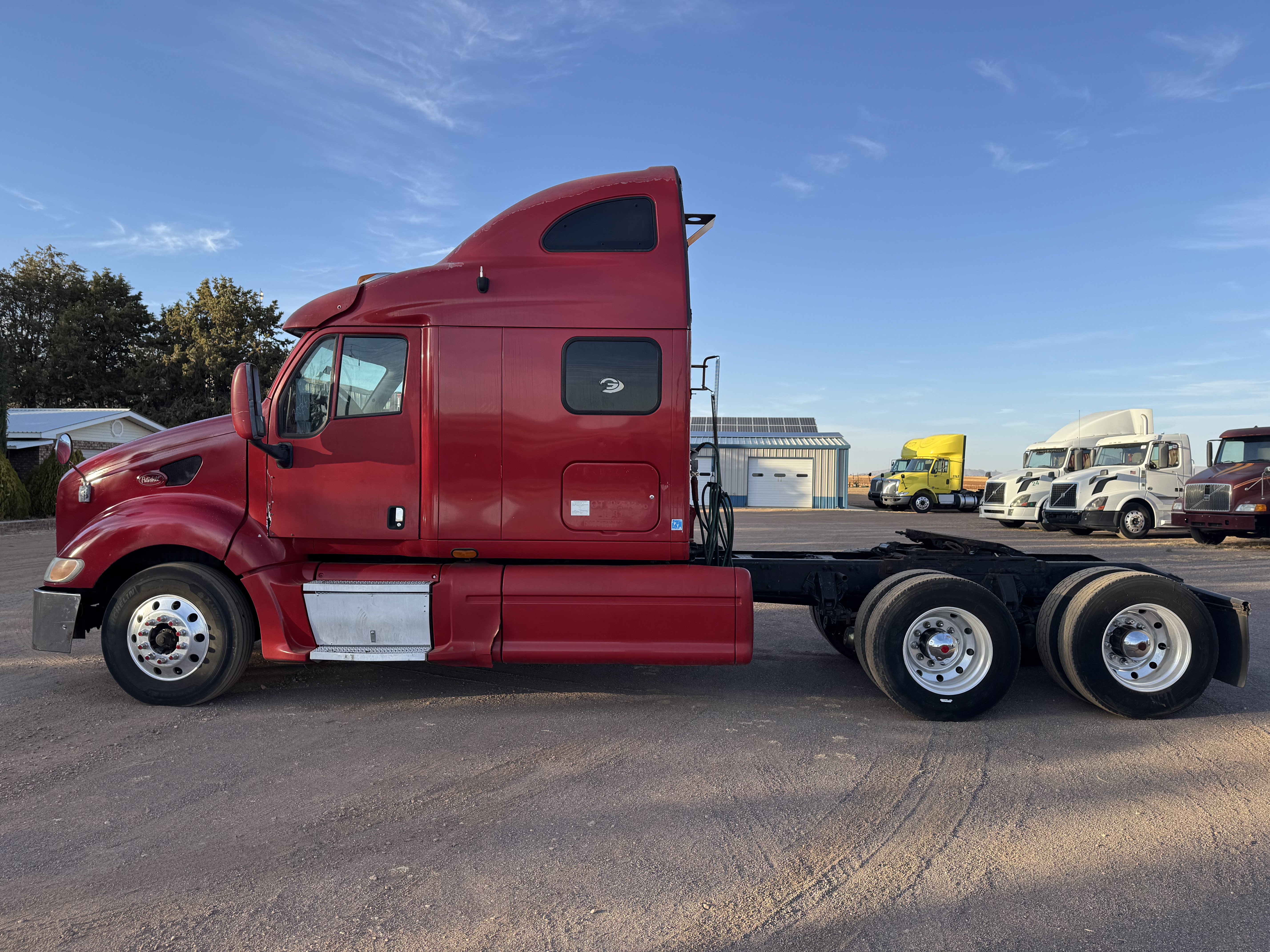 2007 Peterbilt 387 - Cummins - Automatico
