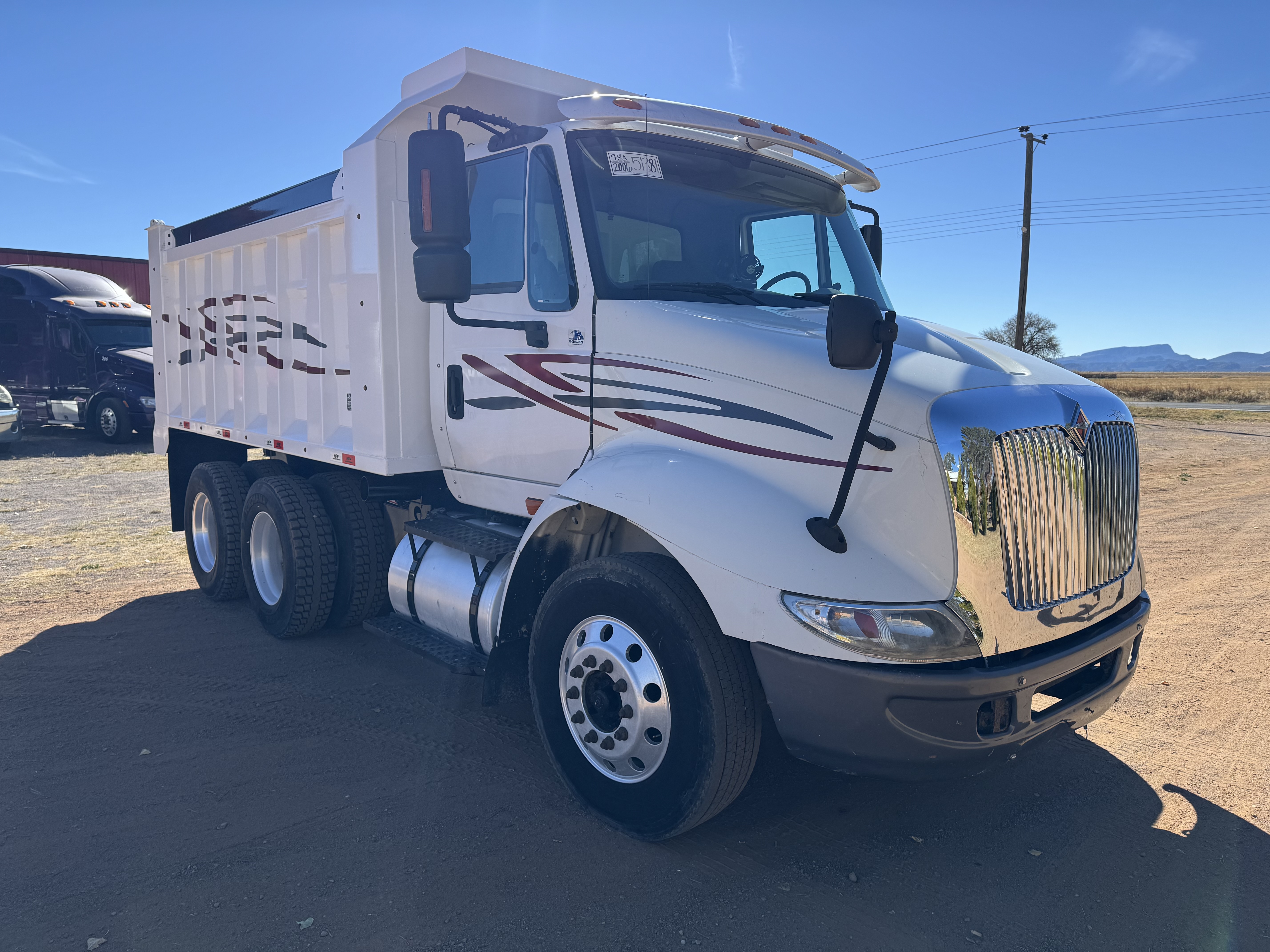 2006 Internacional TranStar 8600 - Cummins - Manual - Acorazado - 14 Metros