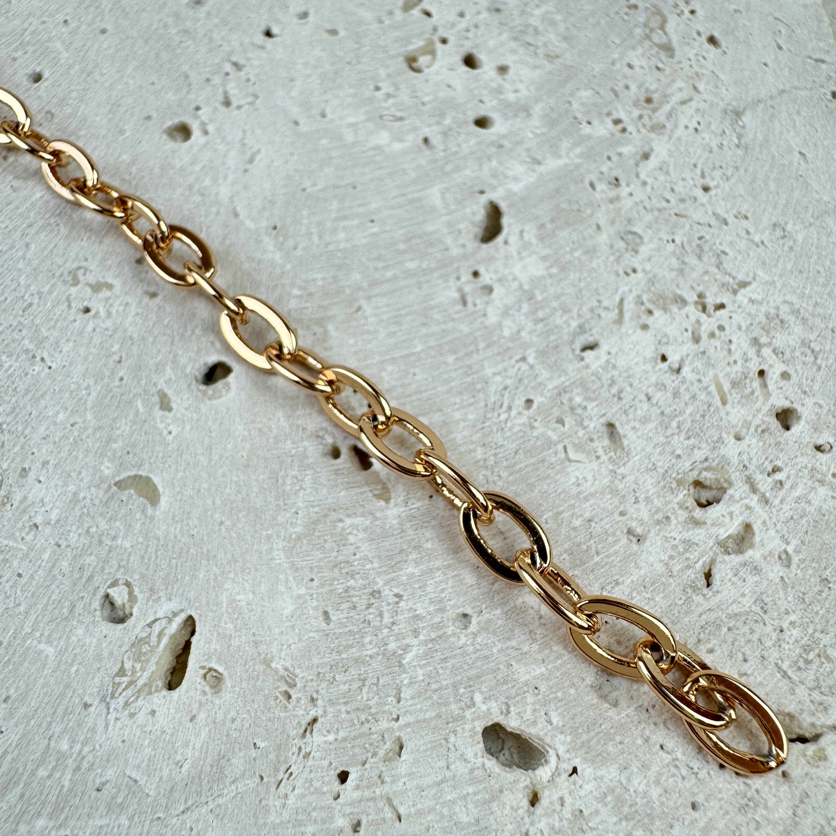 Apyrankė Auksinė Paslaptis