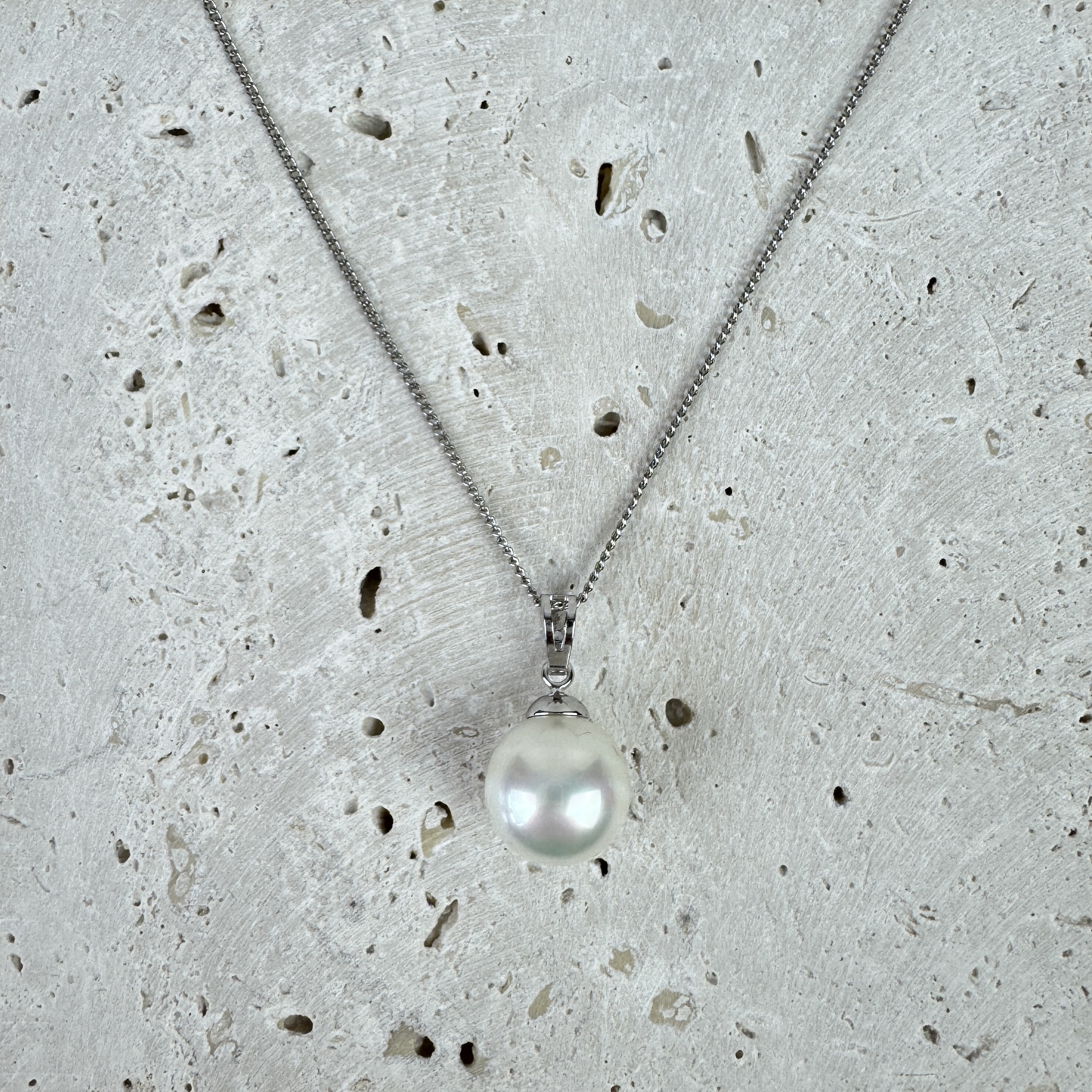 Pakabukas Sidabrinė Skaistė