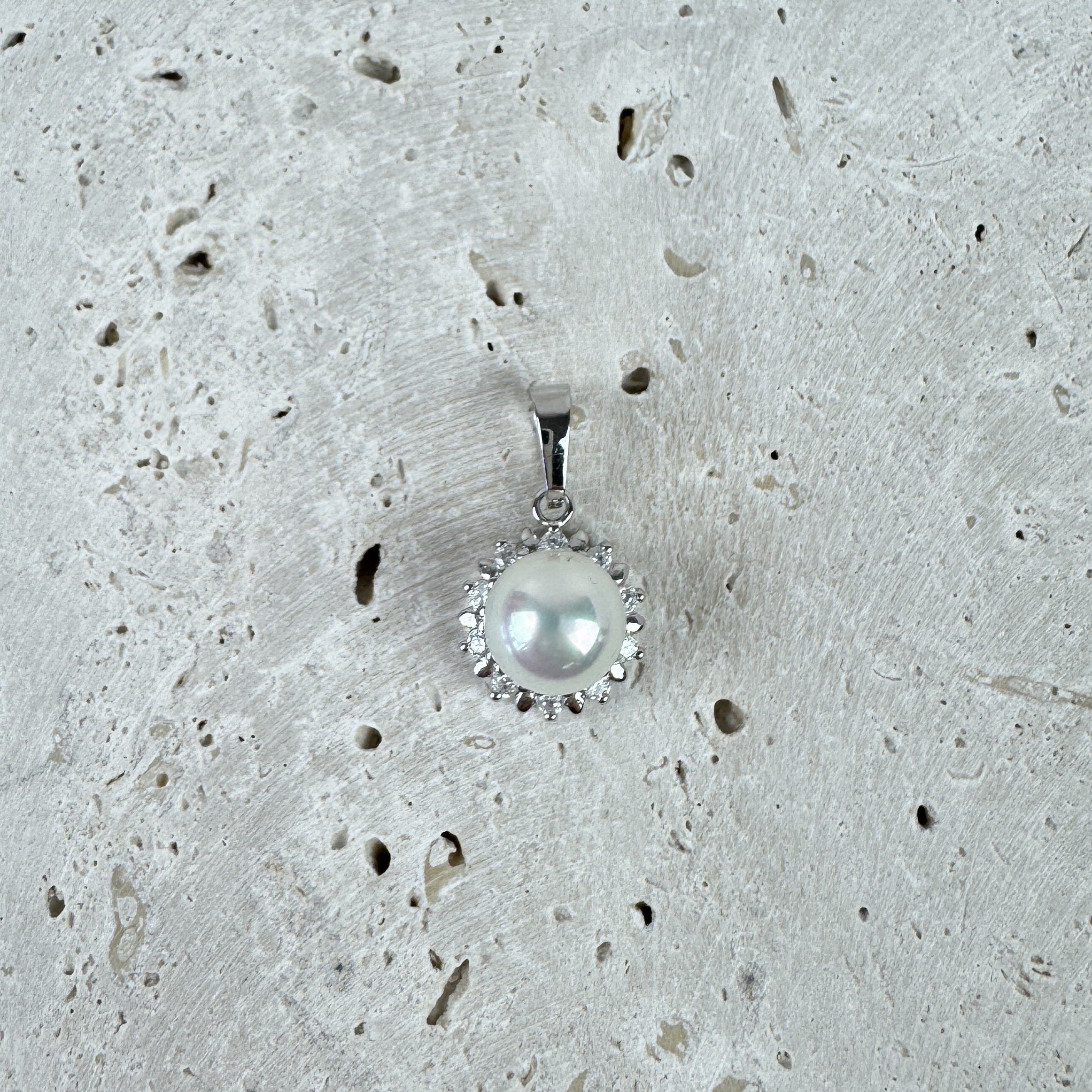 Pakabukas Šviesos Perlas