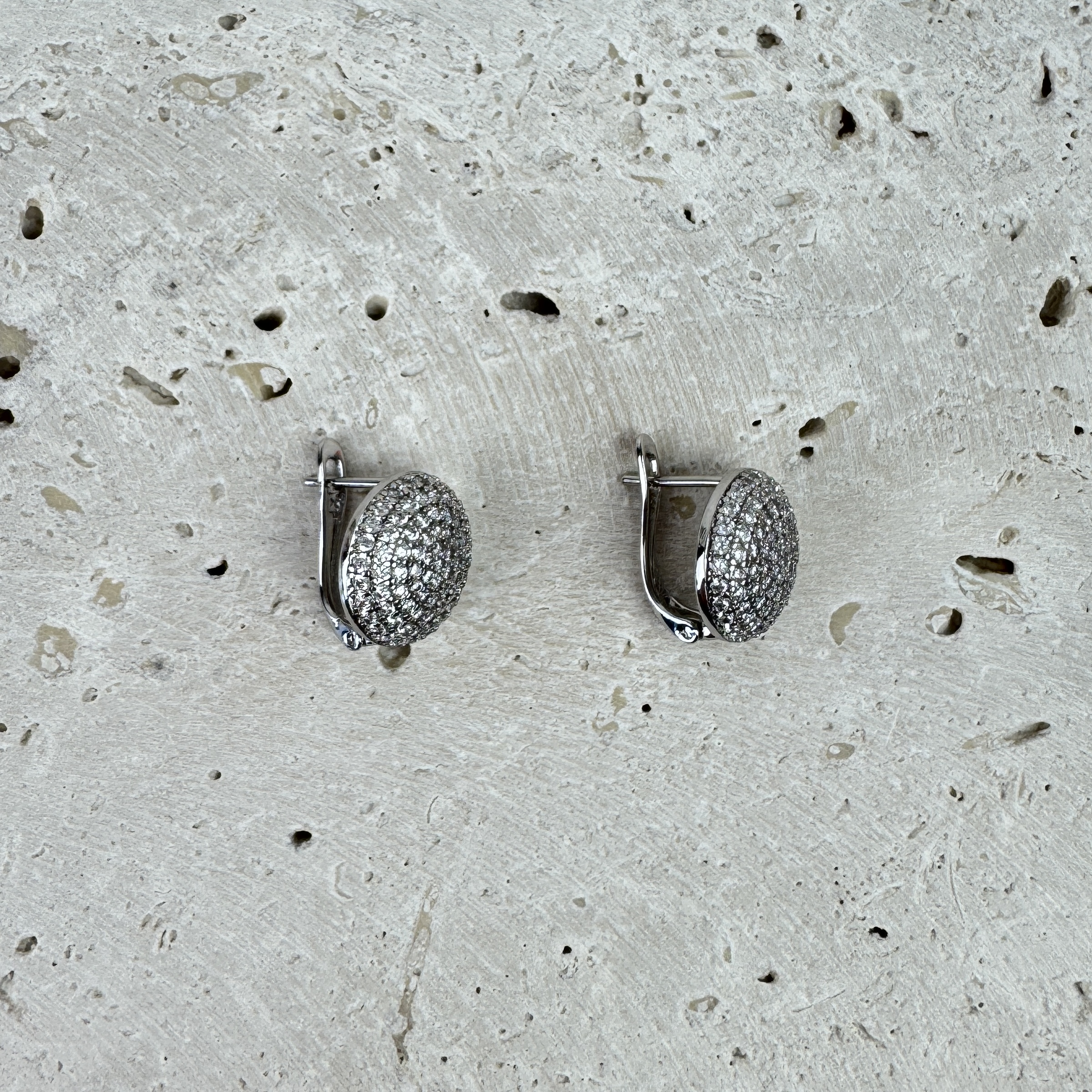 Auskarai Amžina Šviesa