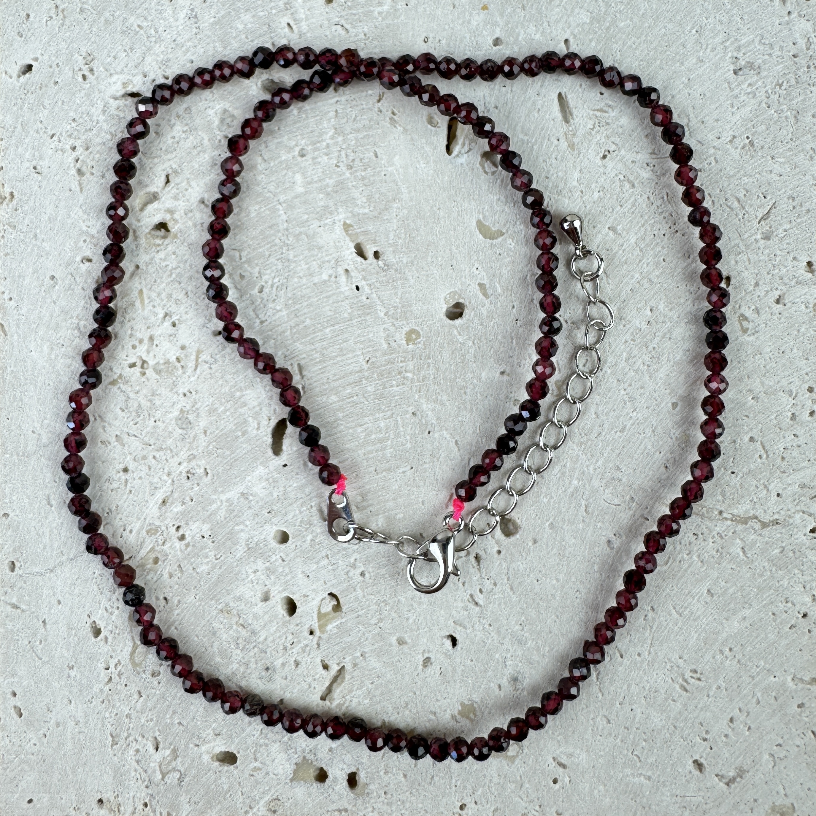 Granato vėrinys - Aistros kibirkštis