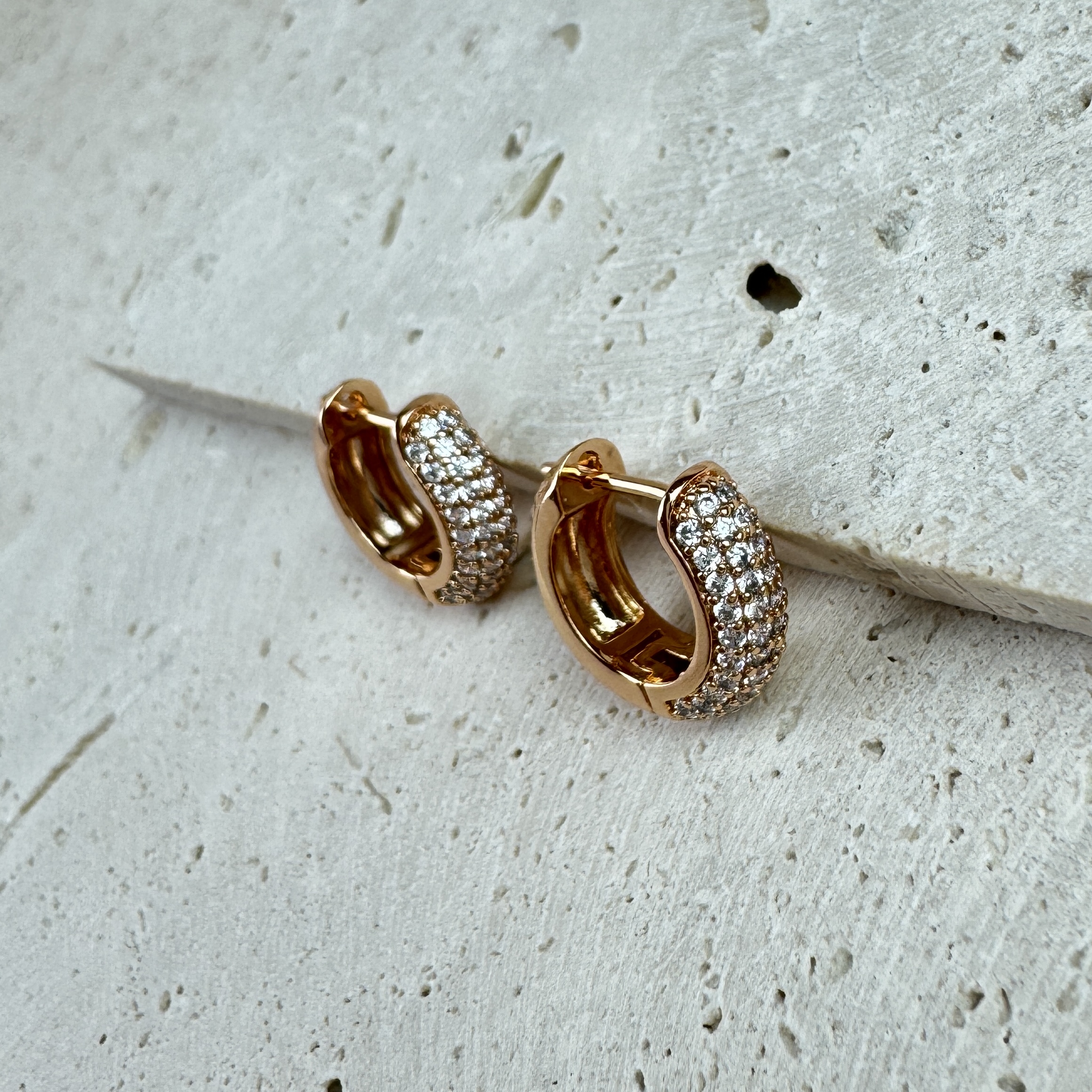 Auskarai Kilni Akimirka