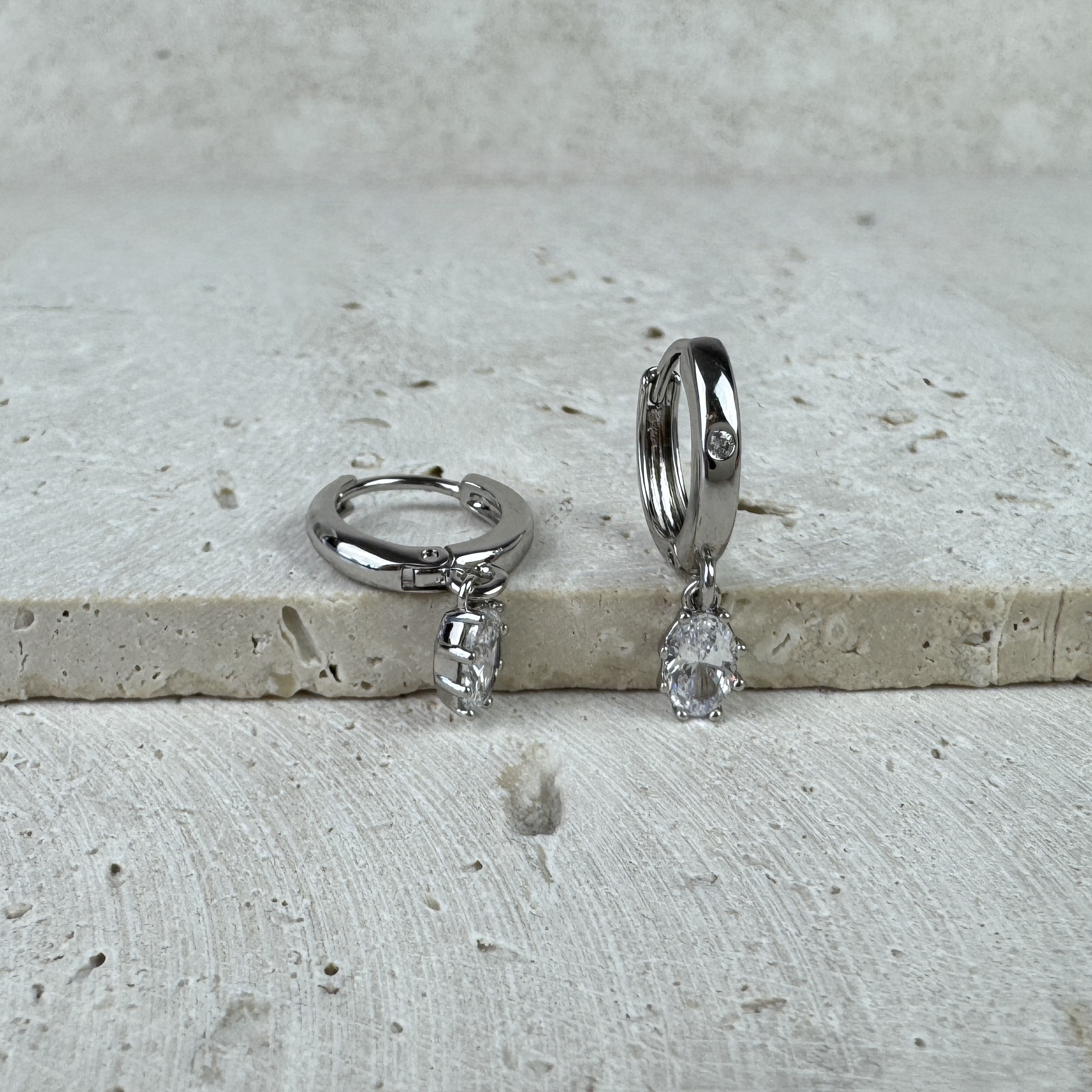 Auskarai Saulės Atspindys