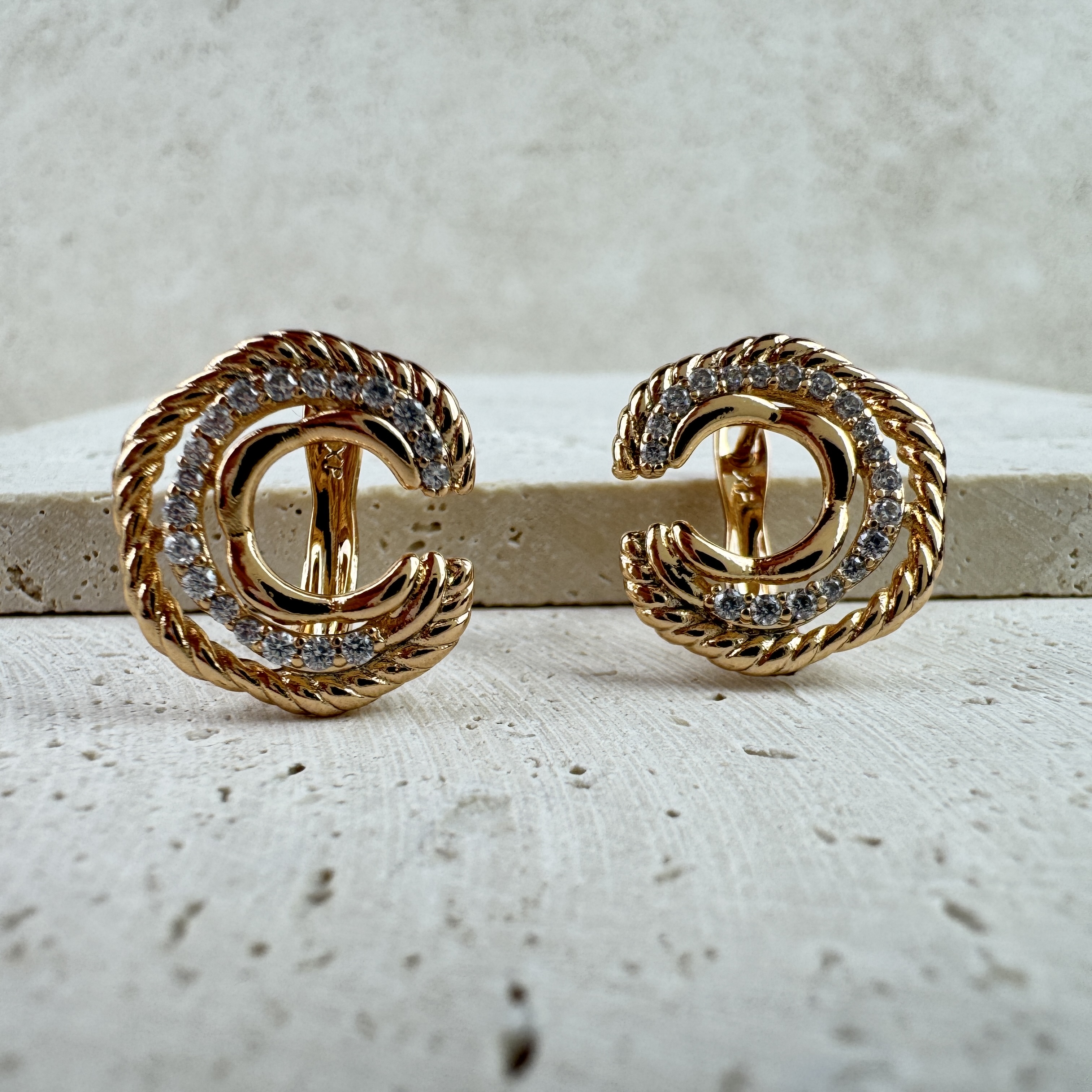 Auskarai Tylos Žiedai