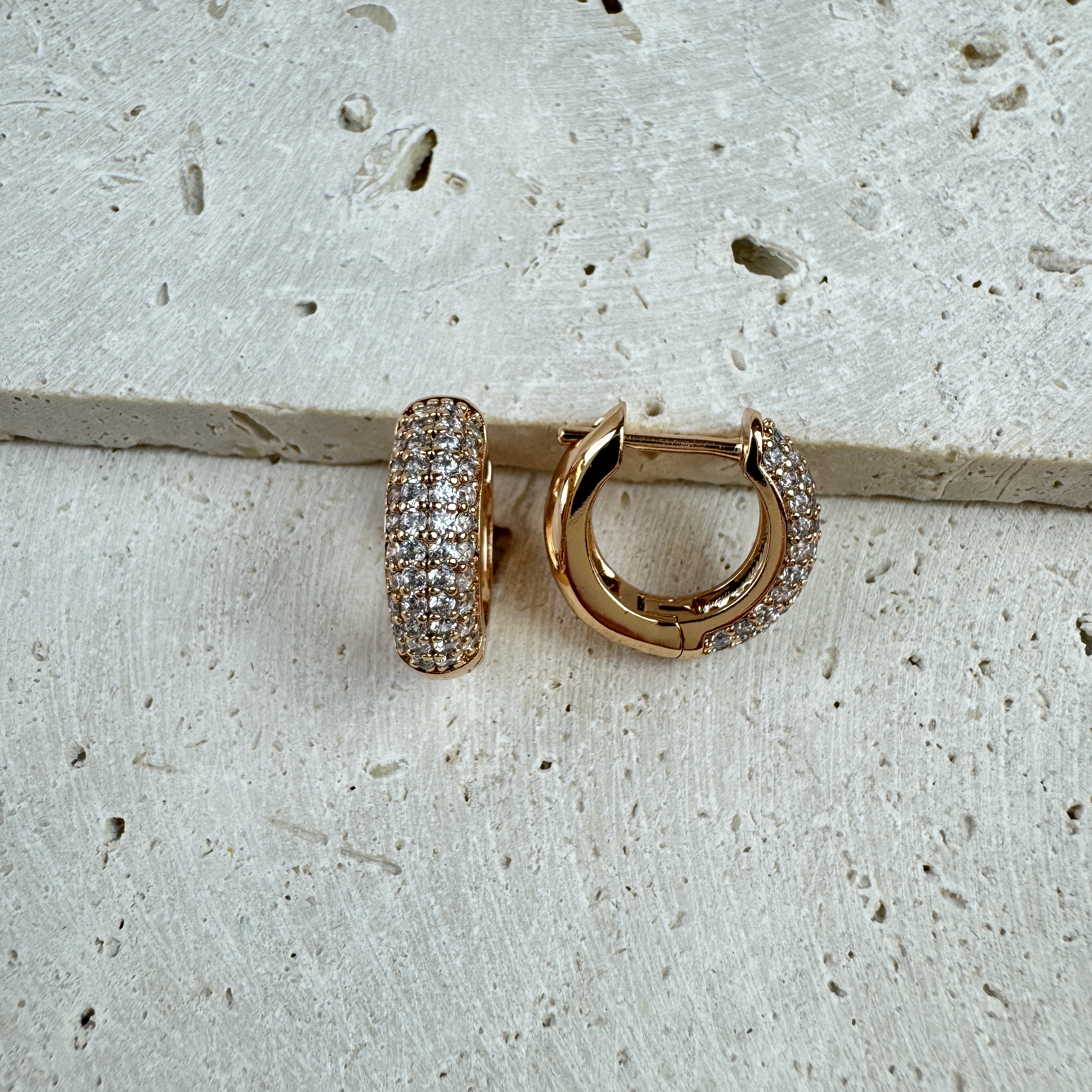 Auskarai Kilni Akimirka