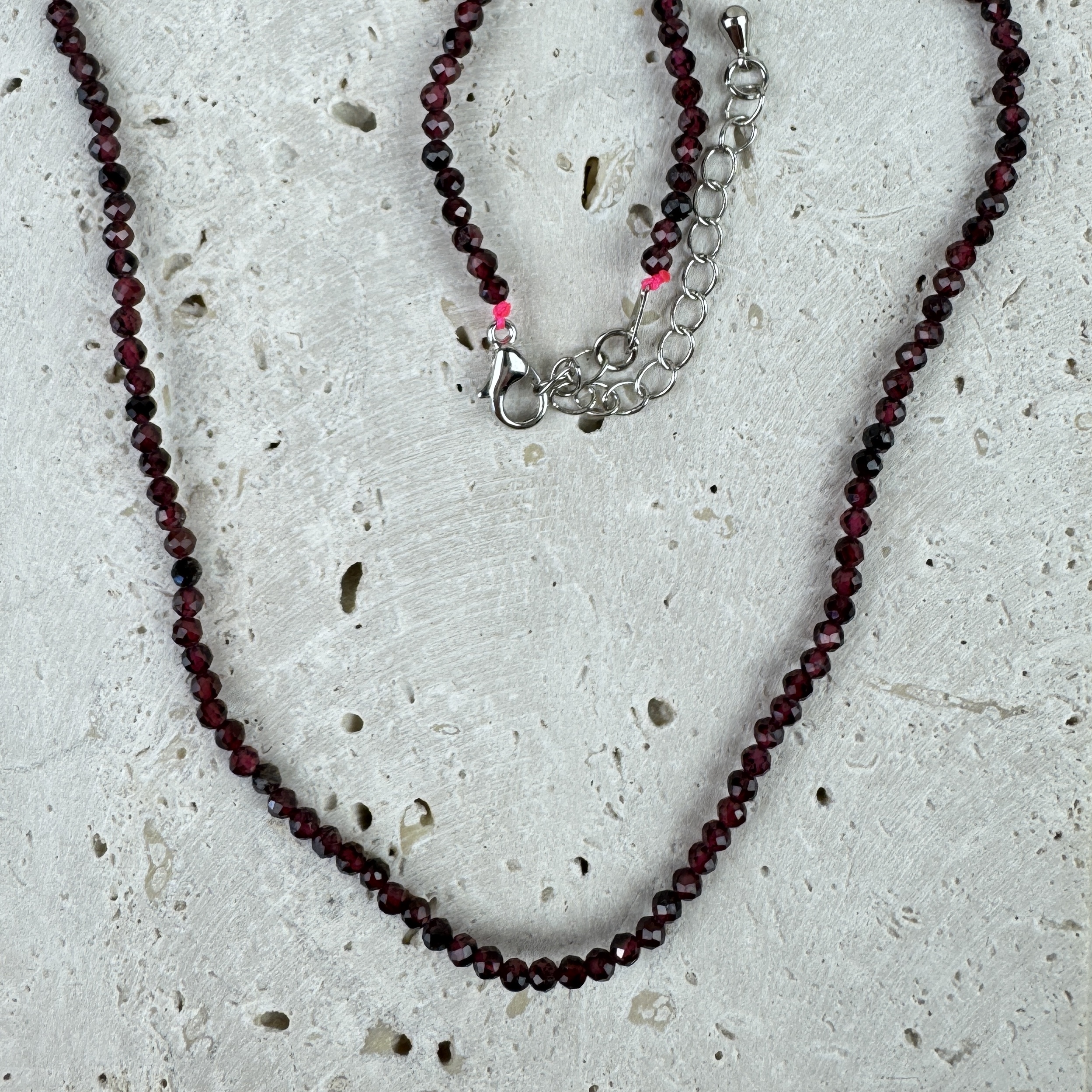 Granato vėrinys - Aistros kibirkštis