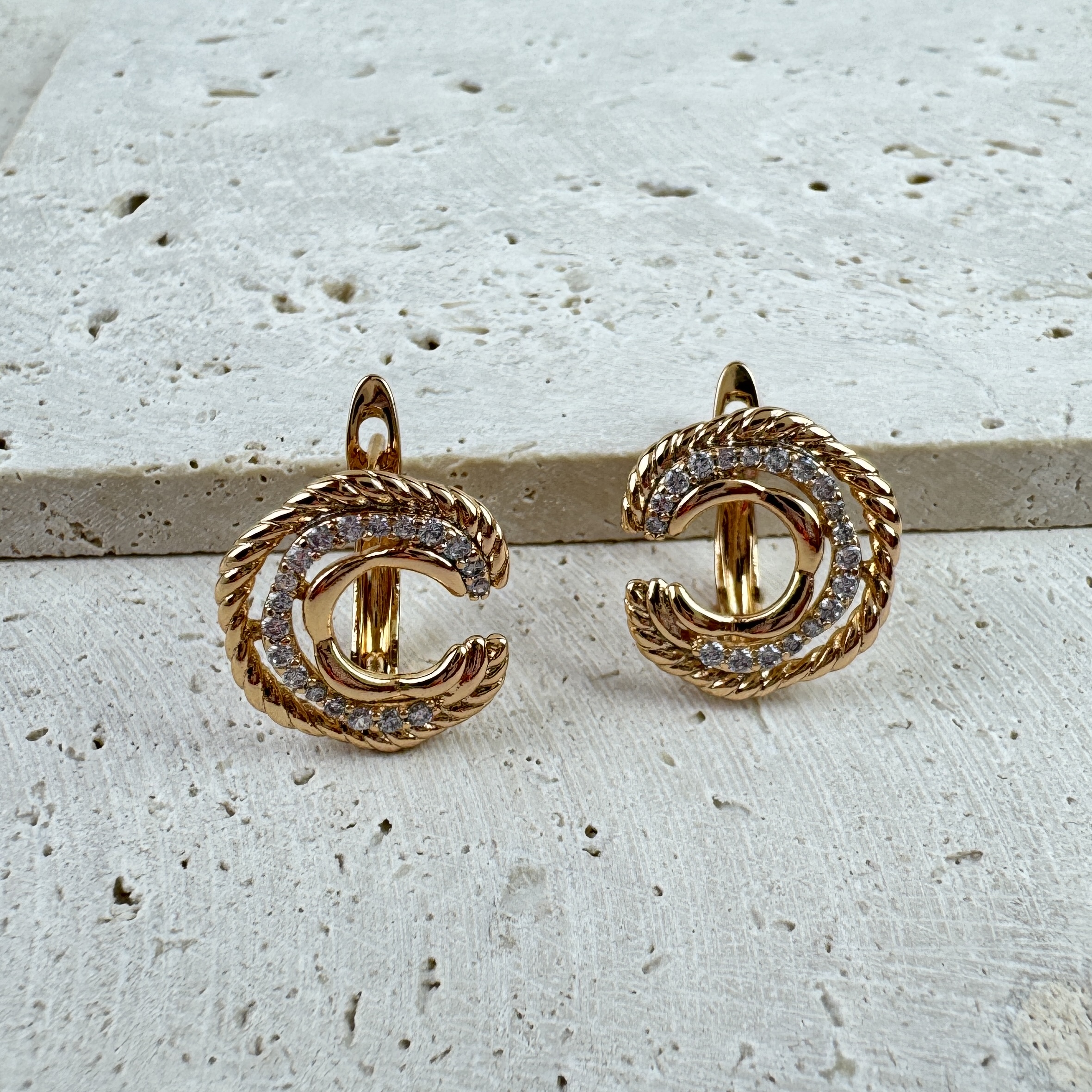 Auskarai Tylos Žiedai