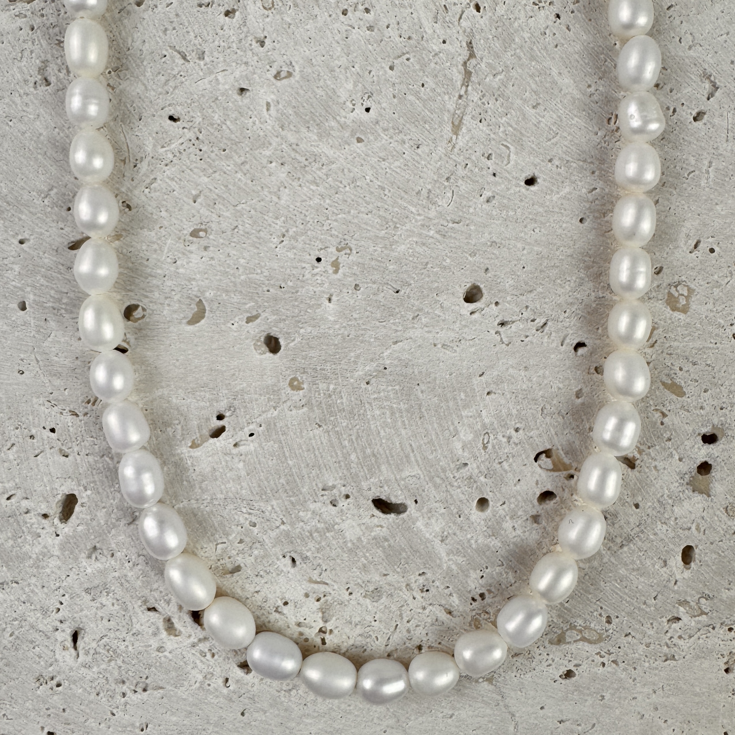 Upės perlų vėrinys - Elegancija