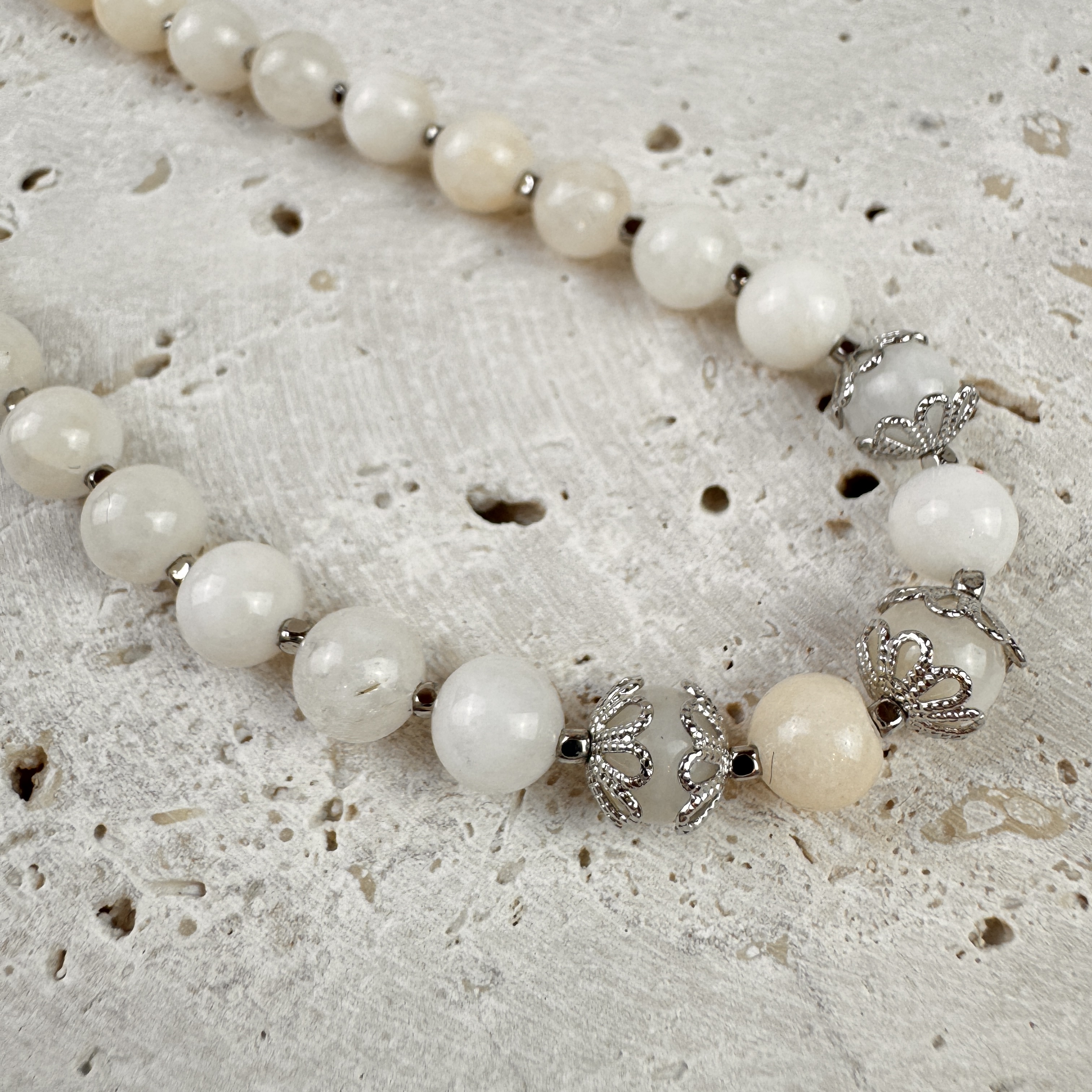 Žadeito vėrinys - Baltas sniegas