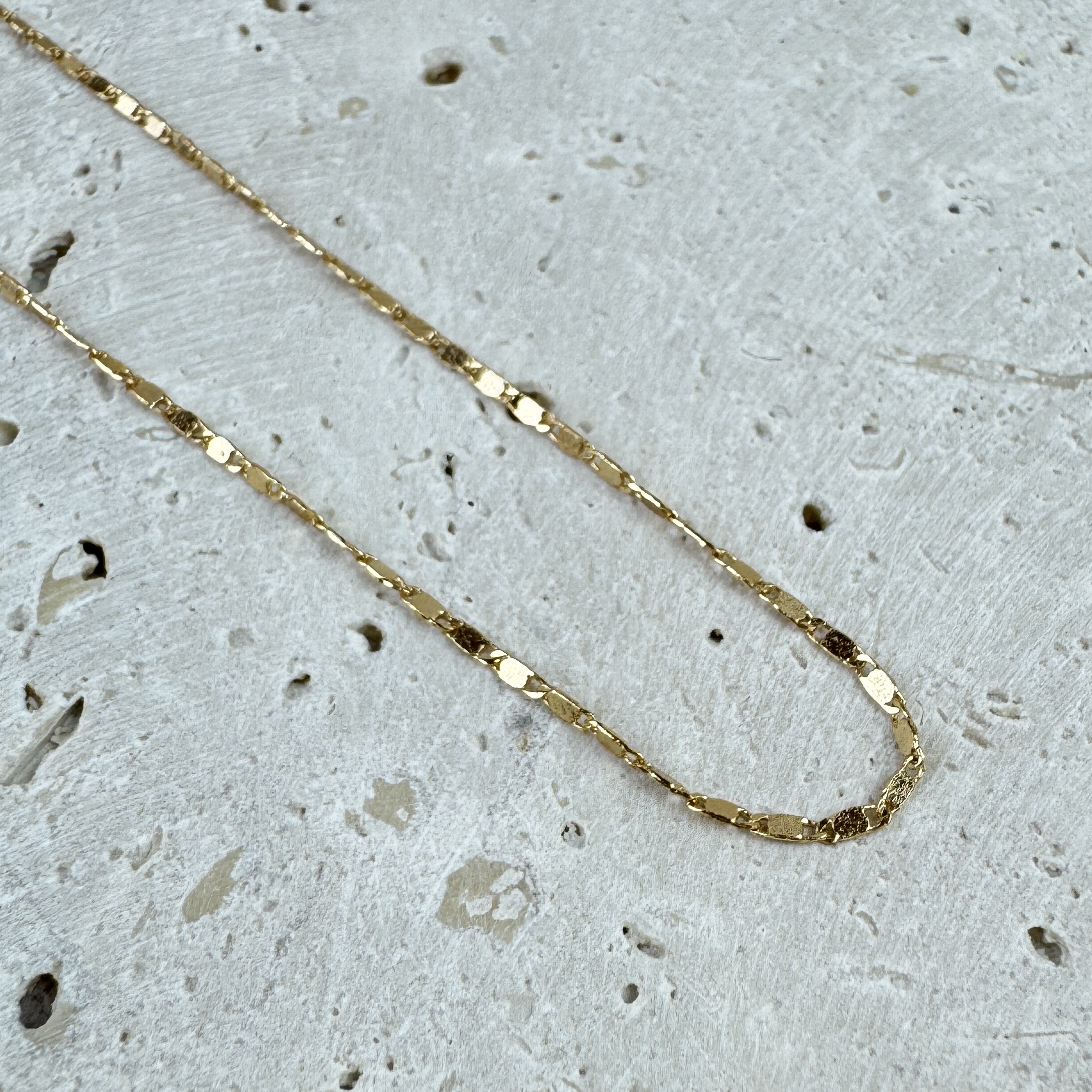 Grandinėlė Švytinti daina