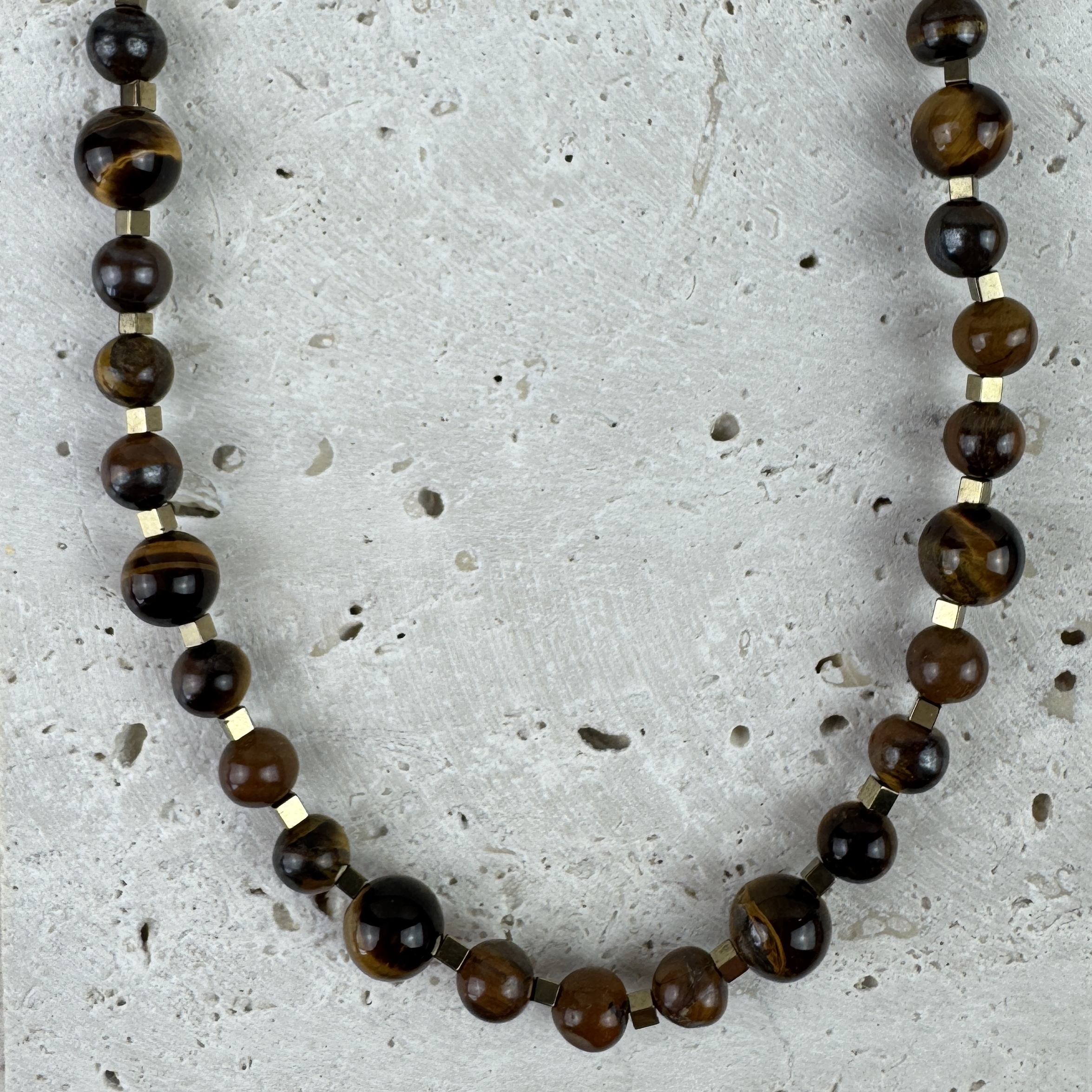 Tigro akies vėrinys - Uolos jėga