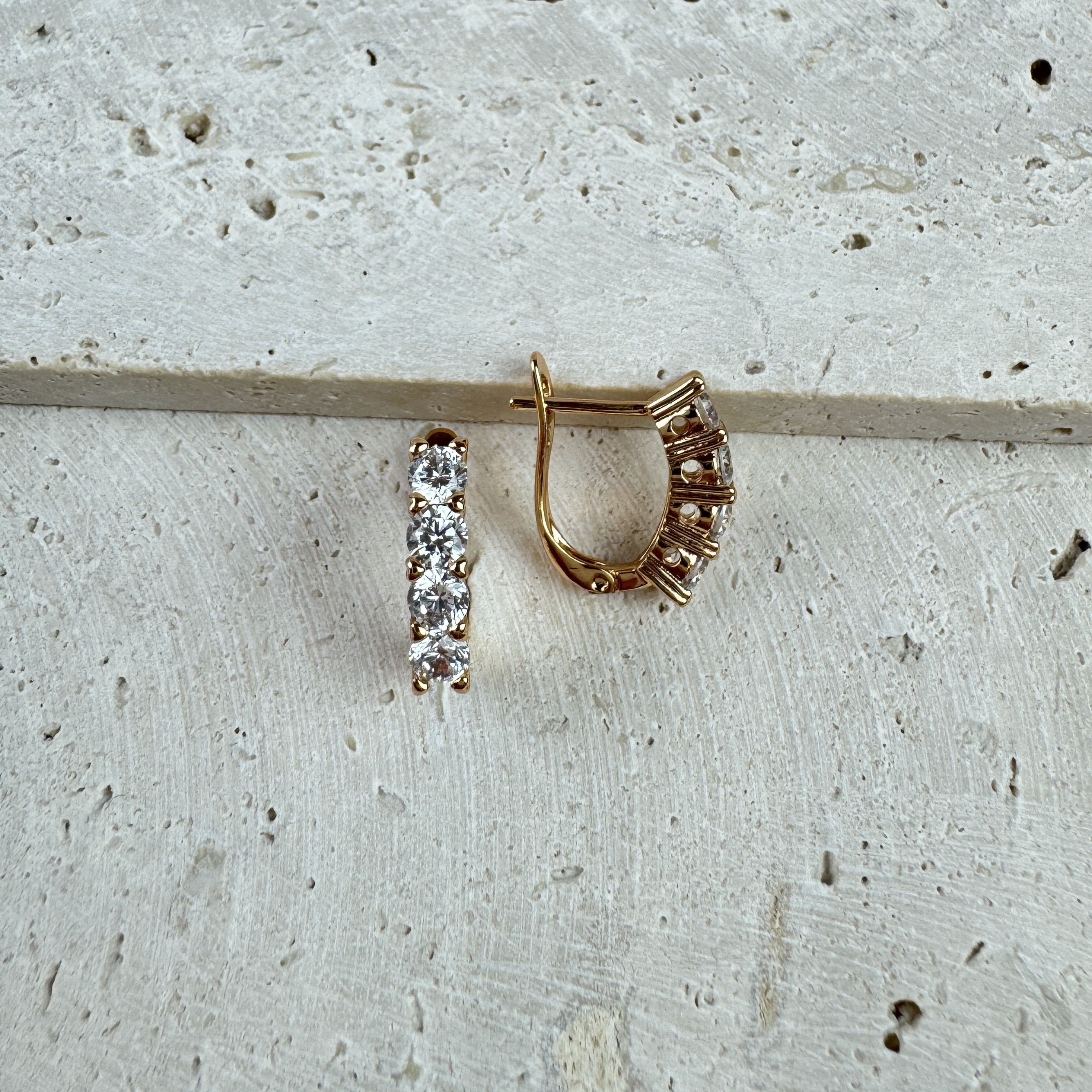 Auskarai Rytmečio Žvilgsnis