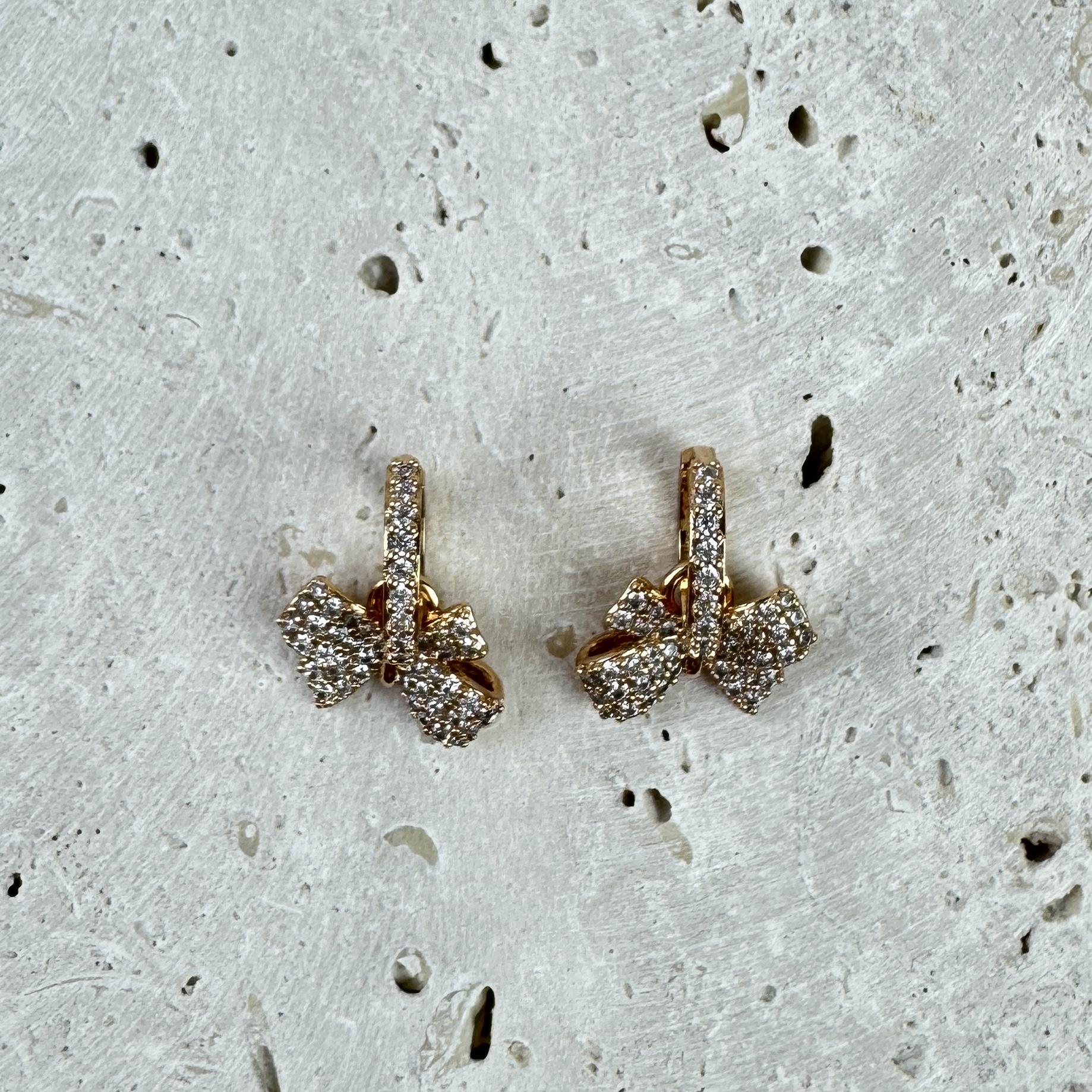 Auskarai Meilės kibirkštis