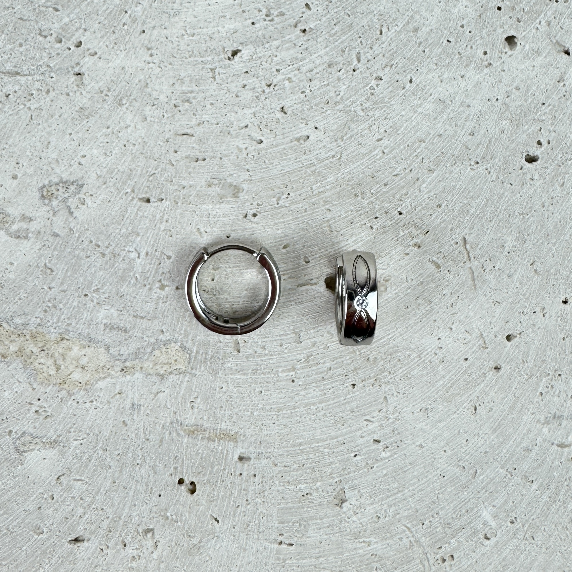 Sidabrinės apvalios auskarai