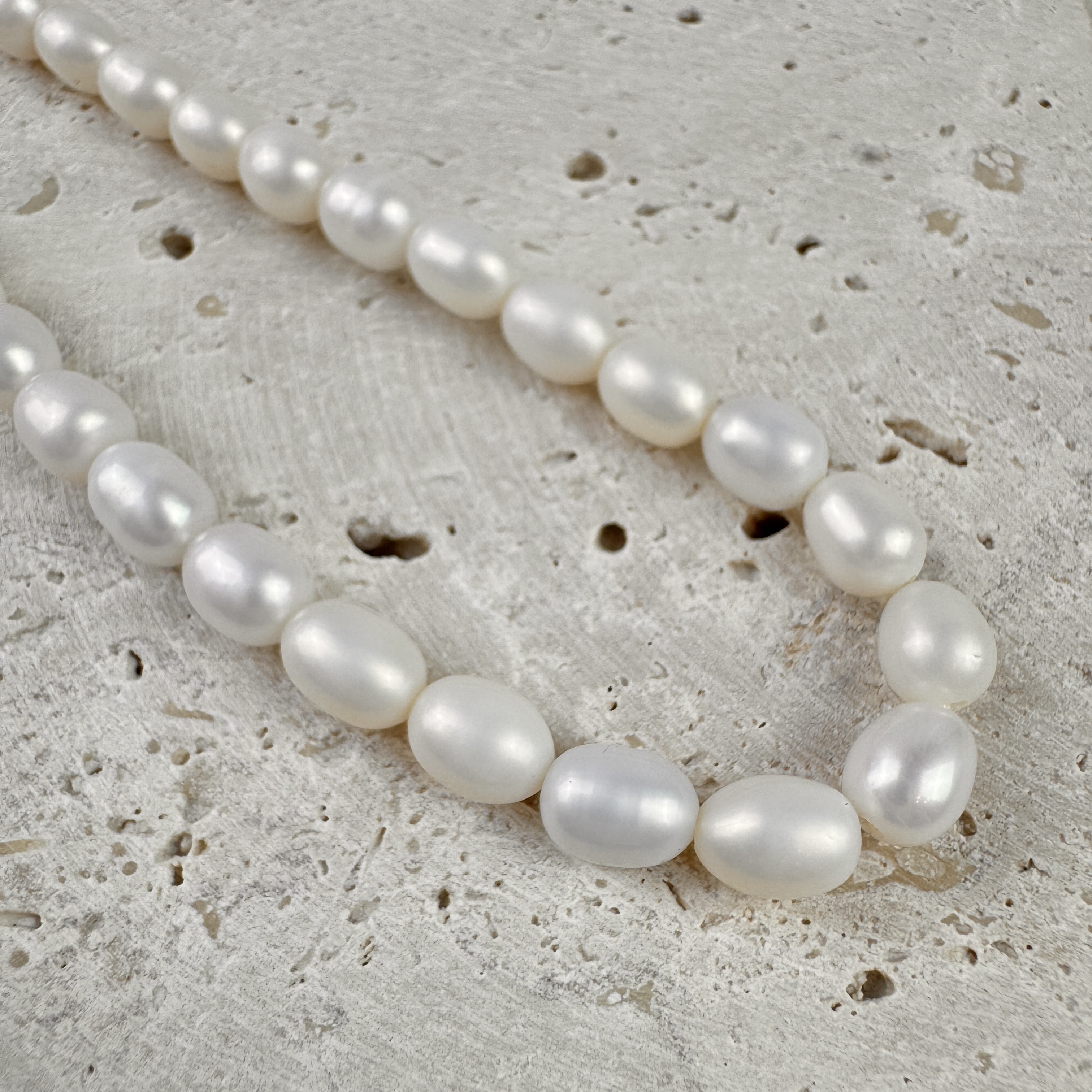 Upės perlų vėrinys - Elegancija