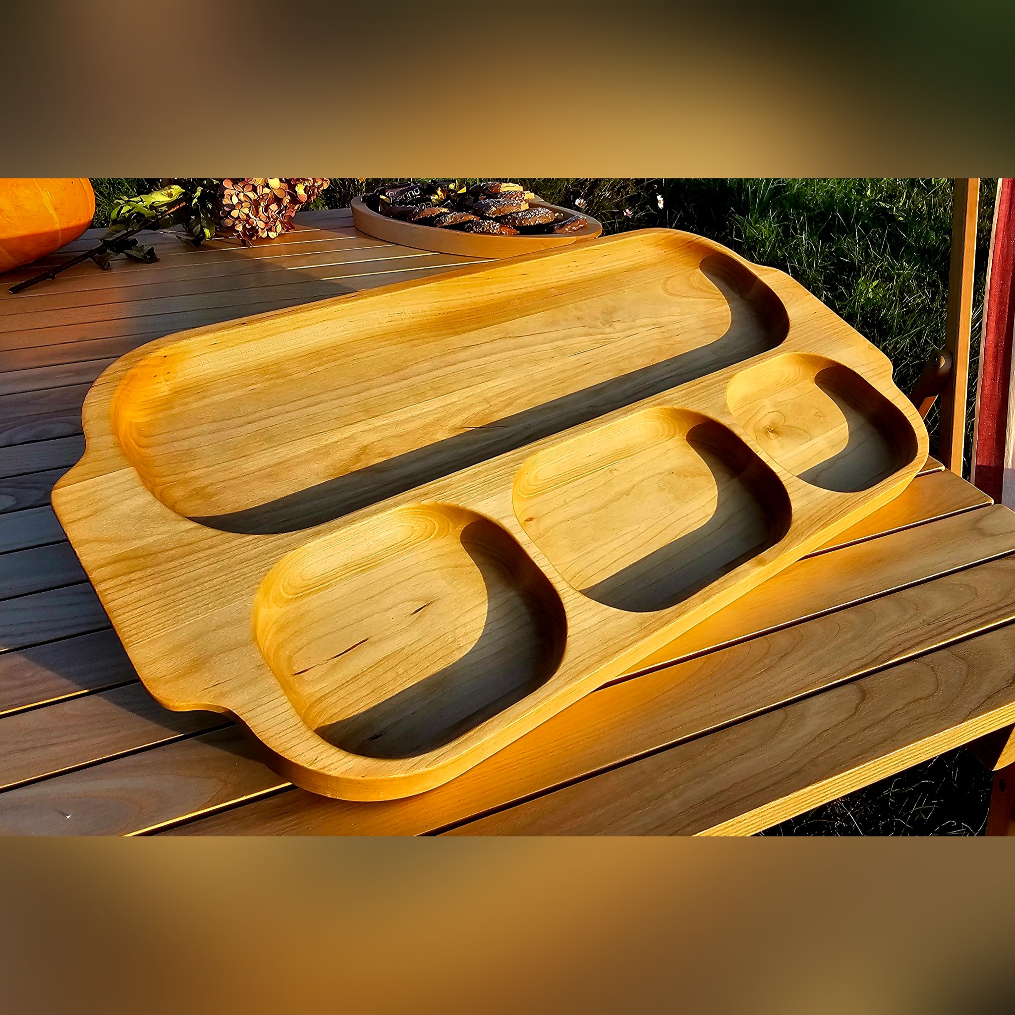 Stačiakampis 4 skyrių medinis padėklas