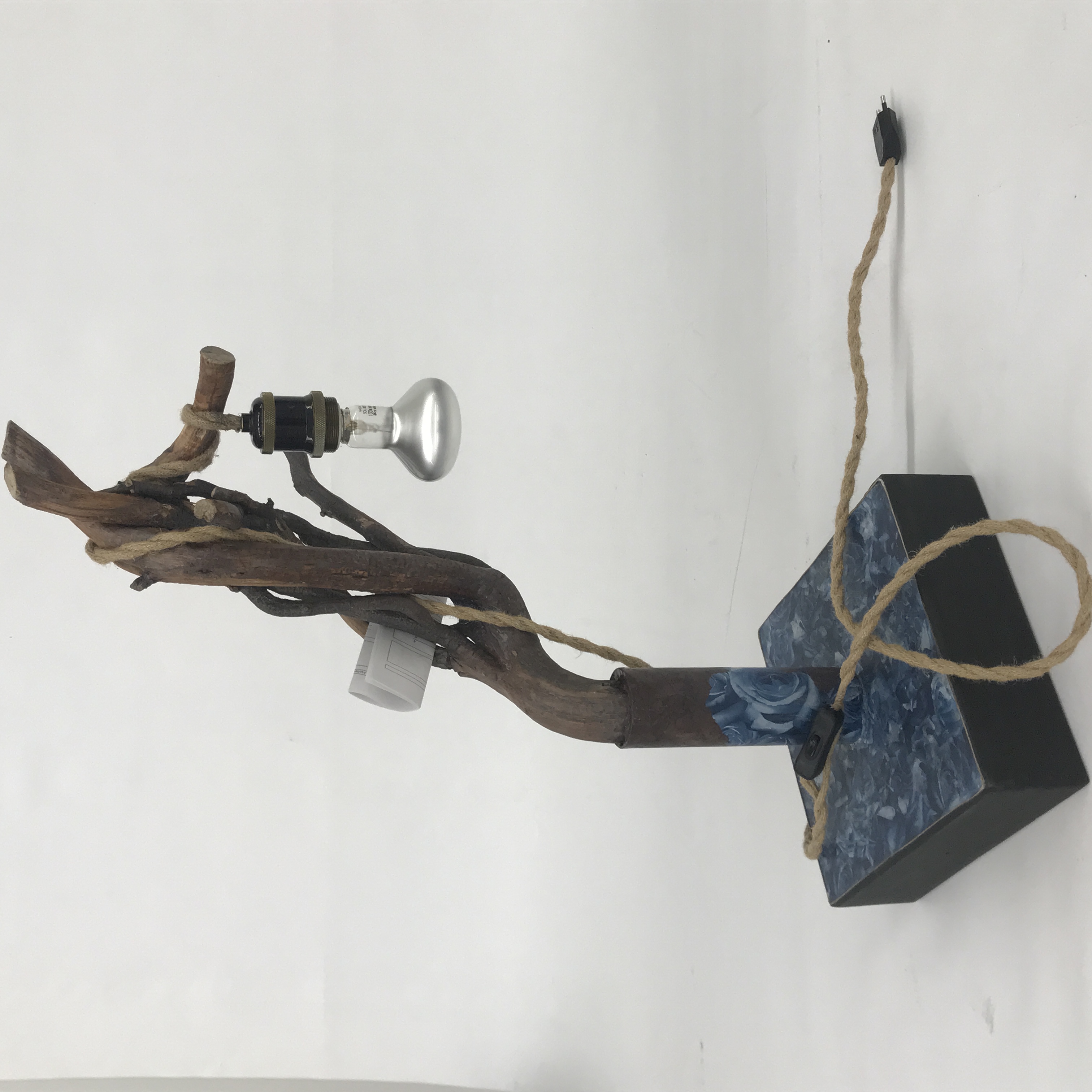 Lampe branche fleur bleu