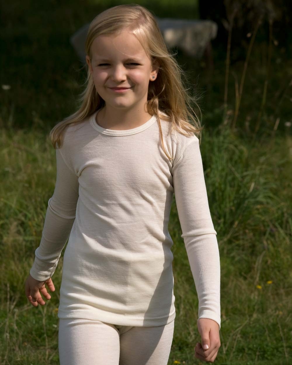 Vilnoniai marškinėliai su šilku ilgomis rankovėmis balti