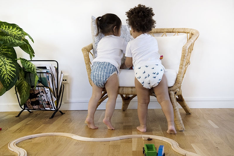 Atprastukės baltos, su pukeliais